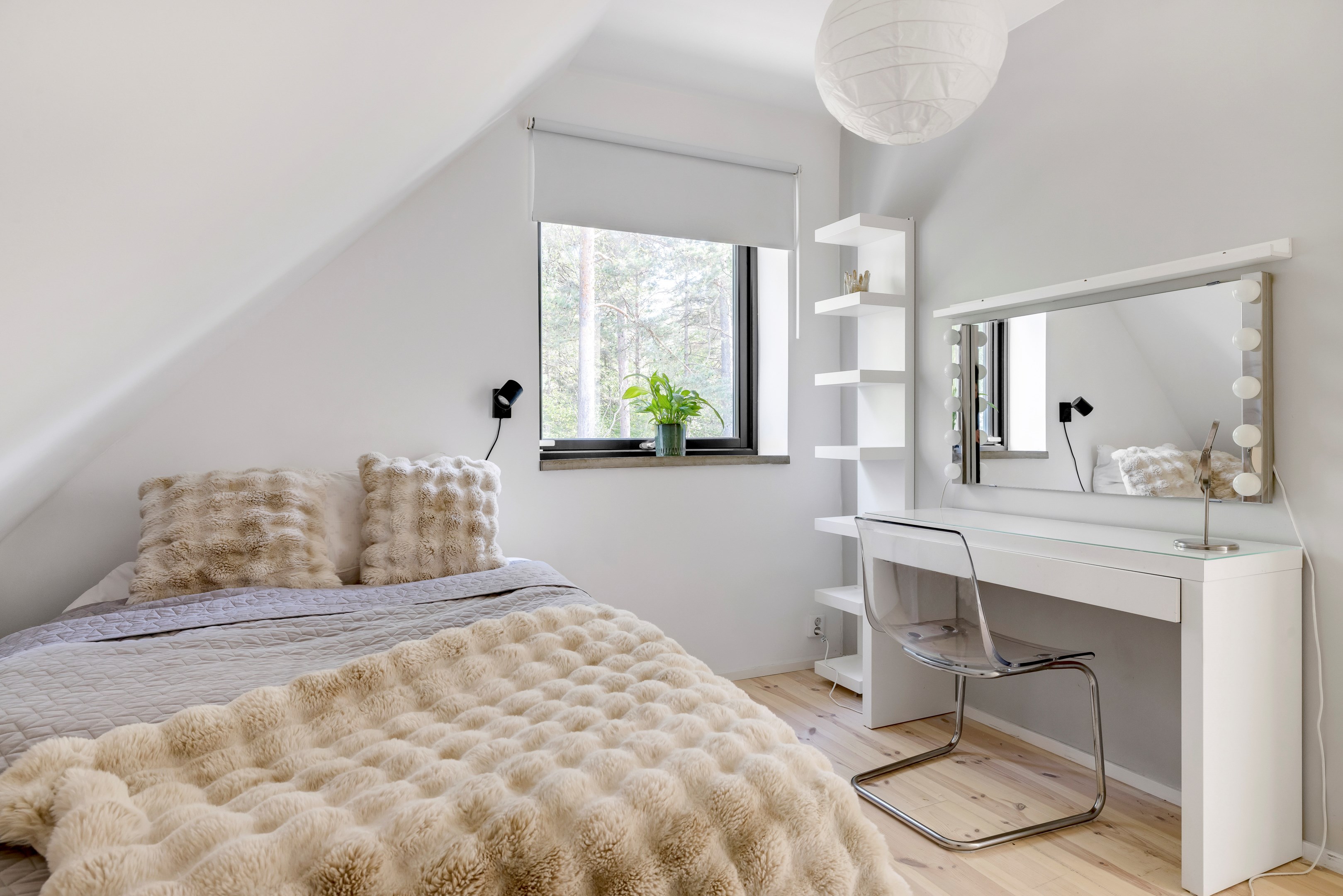 Bostadsbild från Vitsippsvägen 1B, Till salu i Storvreta, Uppsala