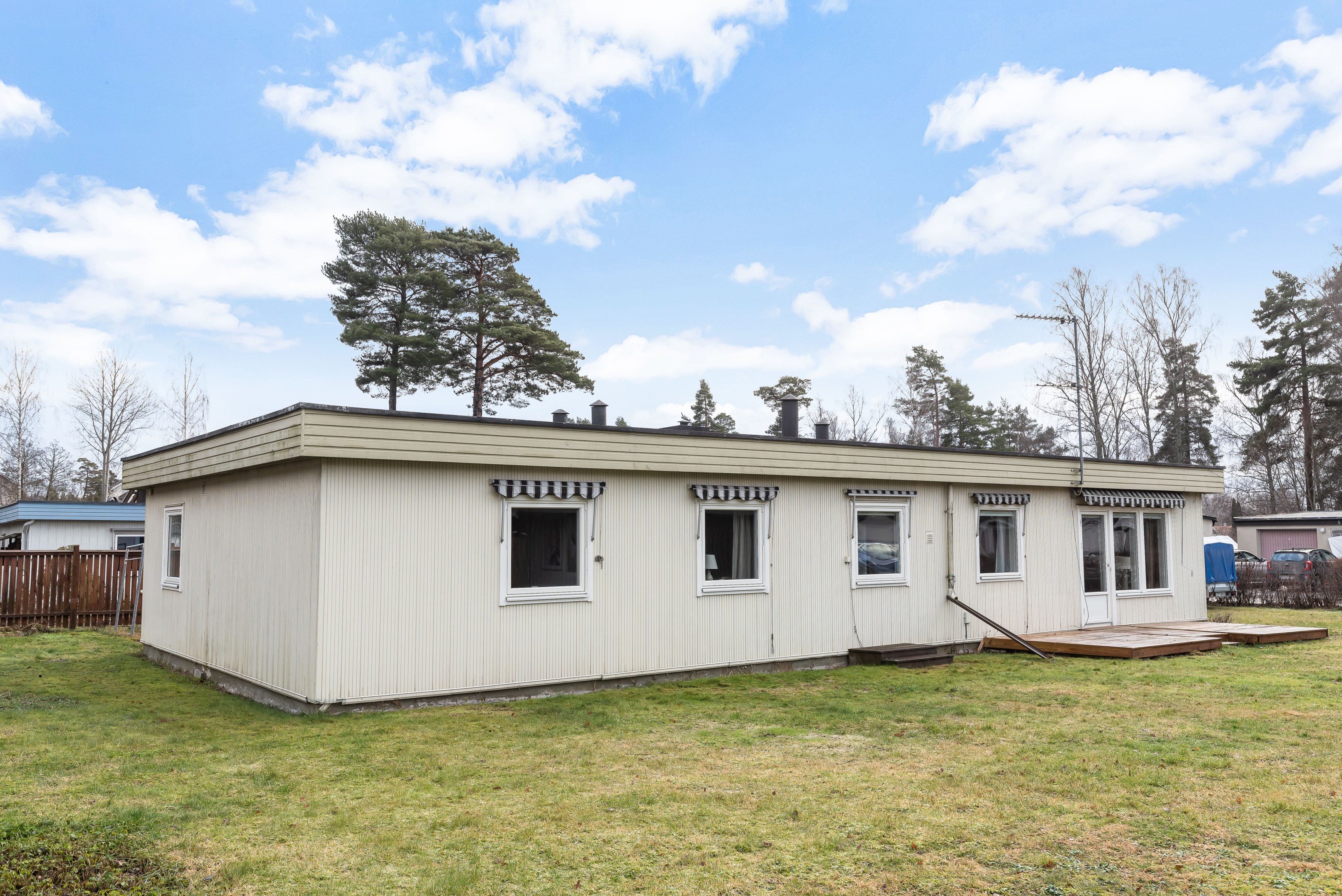 Bostadsbild från Tallbacksvägen 3, Såld i Norby, Uppsala