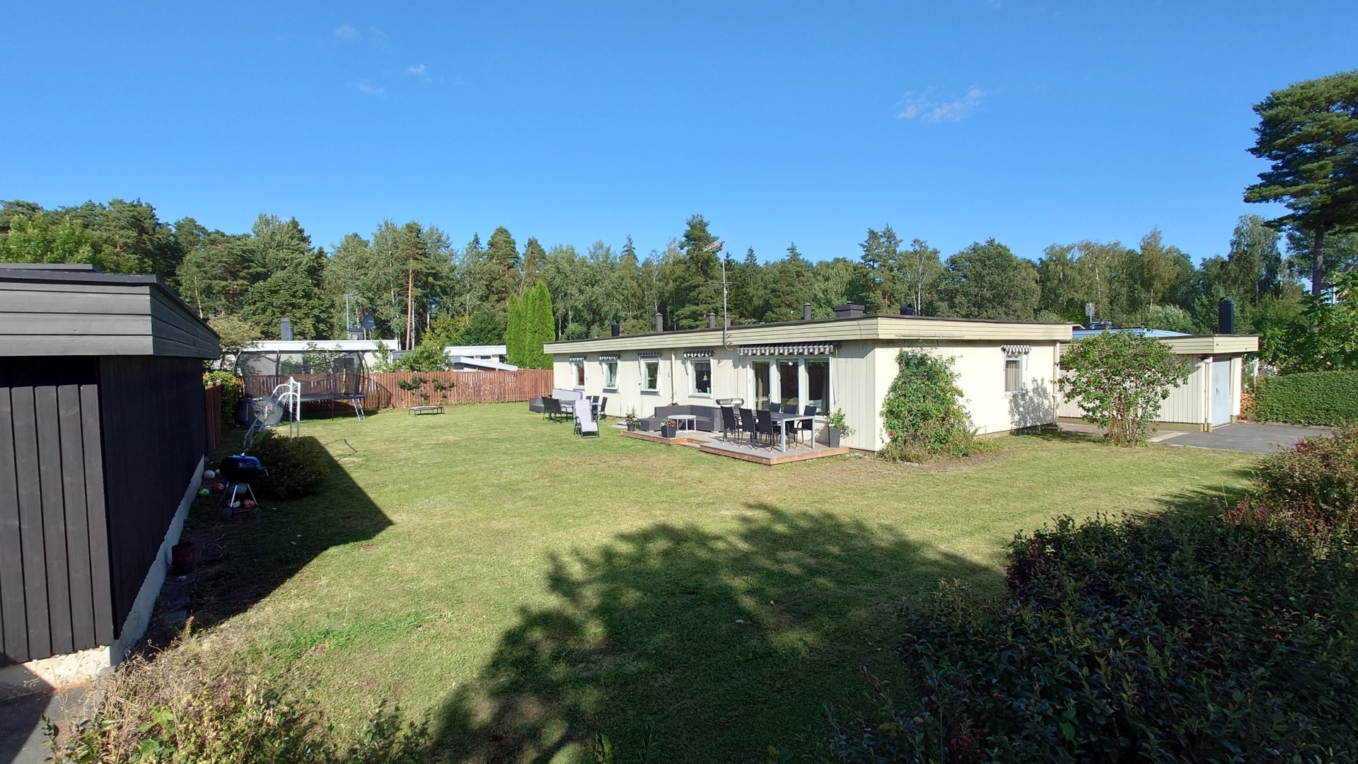 Bostadsbild från Tallbacksvägen 3, Såld i Norby, Uppsala