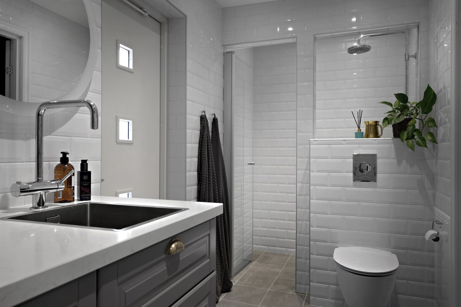 Bostadsbild från Kalvövägen 24, Såld i Krokhöjden, Nacka