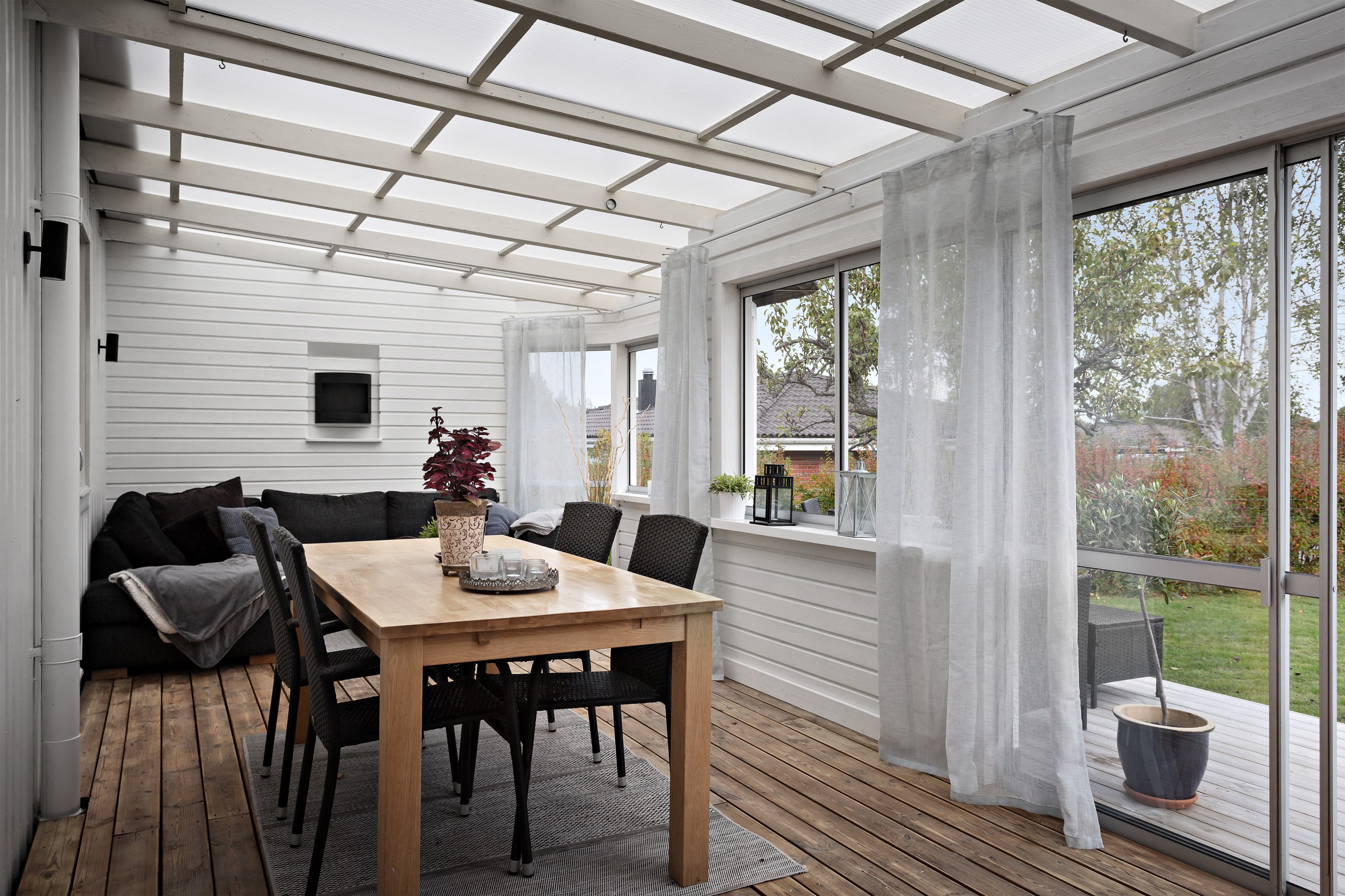 Bostadsbild från Kalvövägen 24, Såld i Krokhöjden, Nacka