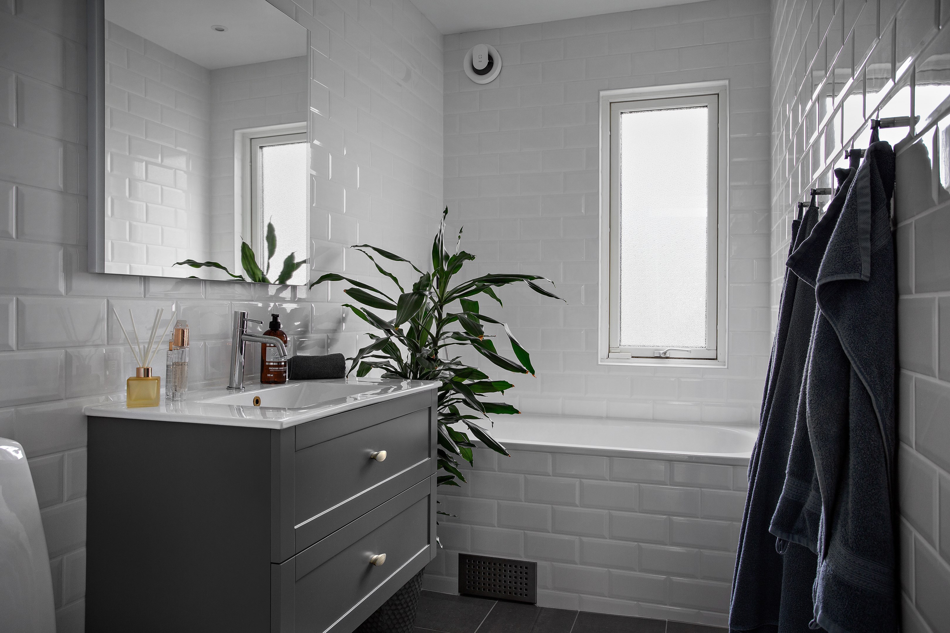 Bostadsbild från Kalvövägen 24, Såld i Krokhöjden, Nacka