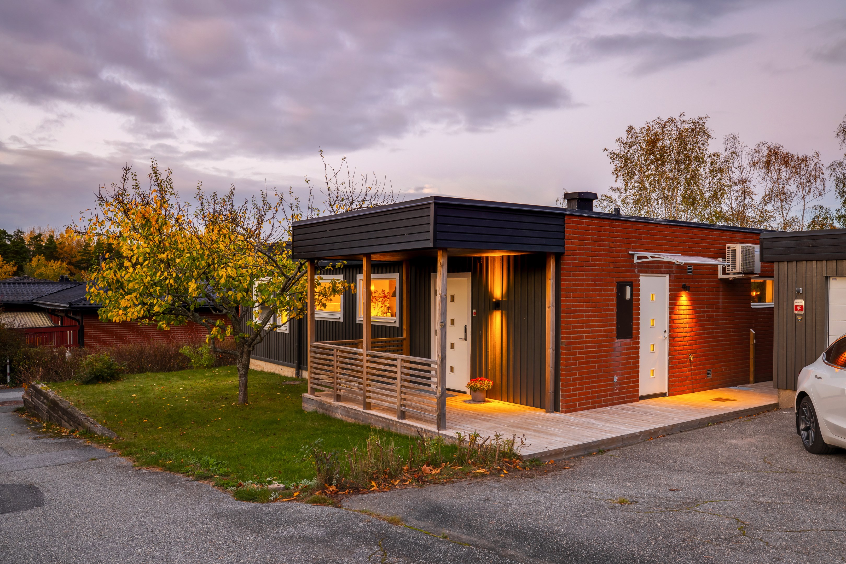 Bostadsbild från Kalvövägen 24, Såld i Krokhöjden, Nacka