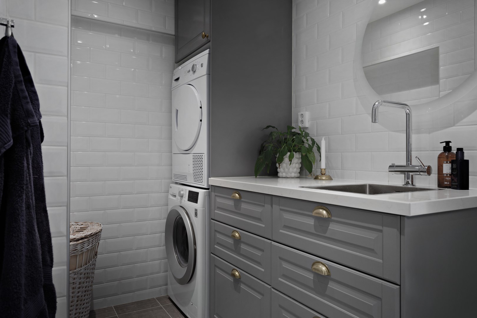 Bostadsbild från Kalvövägen 24, Såld i Krokhöjden, Nacka