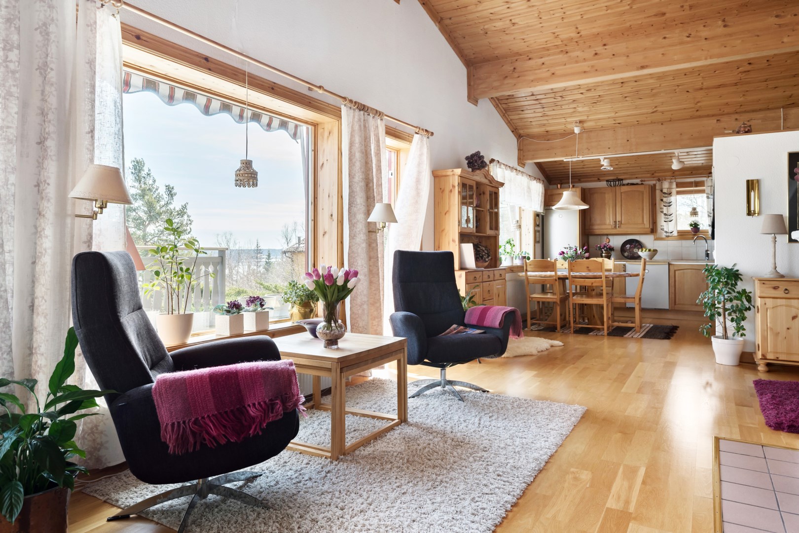 Bostadsbild från Ängsstigen 7, Såld i Ytternäs/Vreta, Uppsala