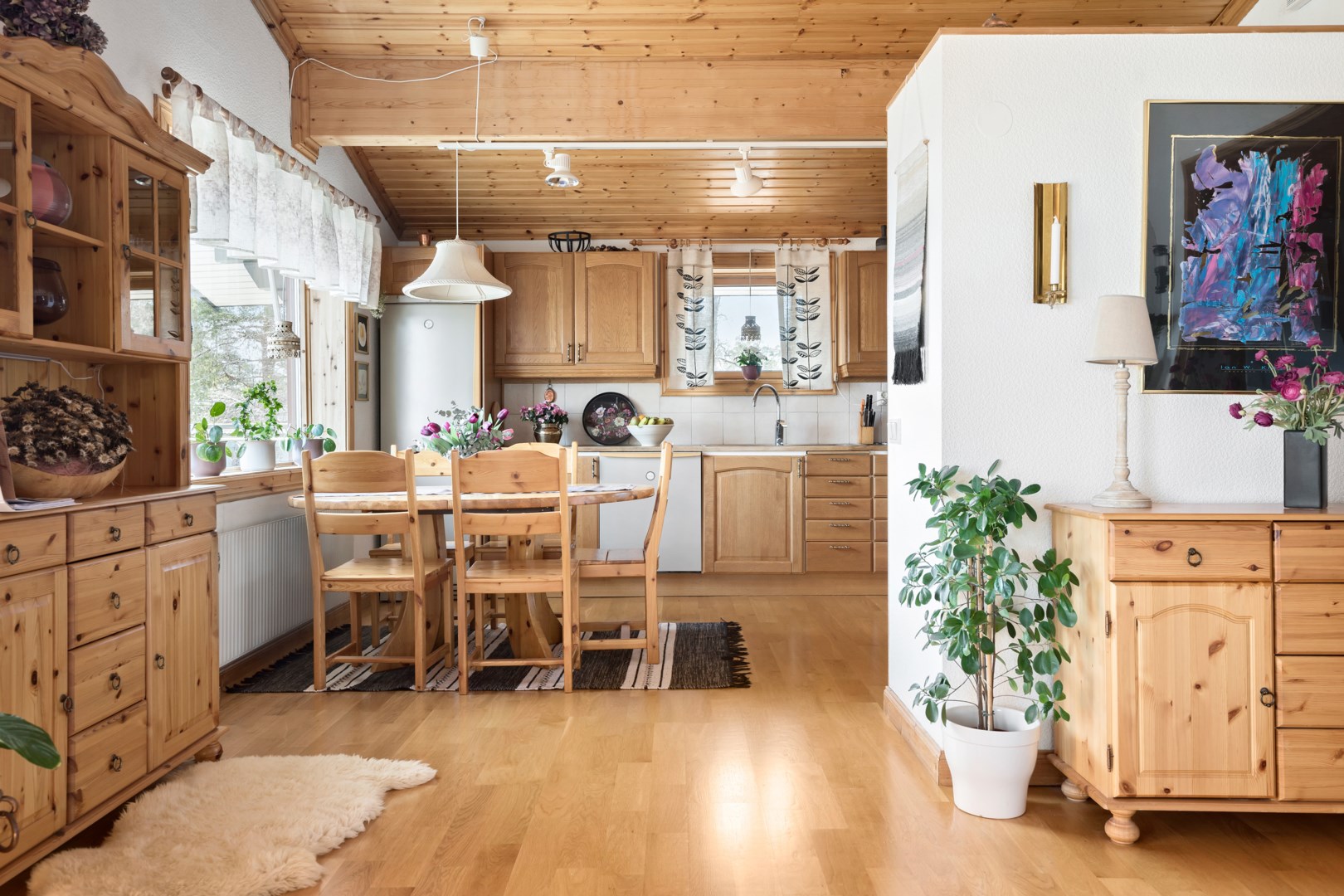 Bostadsbild från Ängsstigen 7, Såld i Ytternäs/Vreta, Uppsala