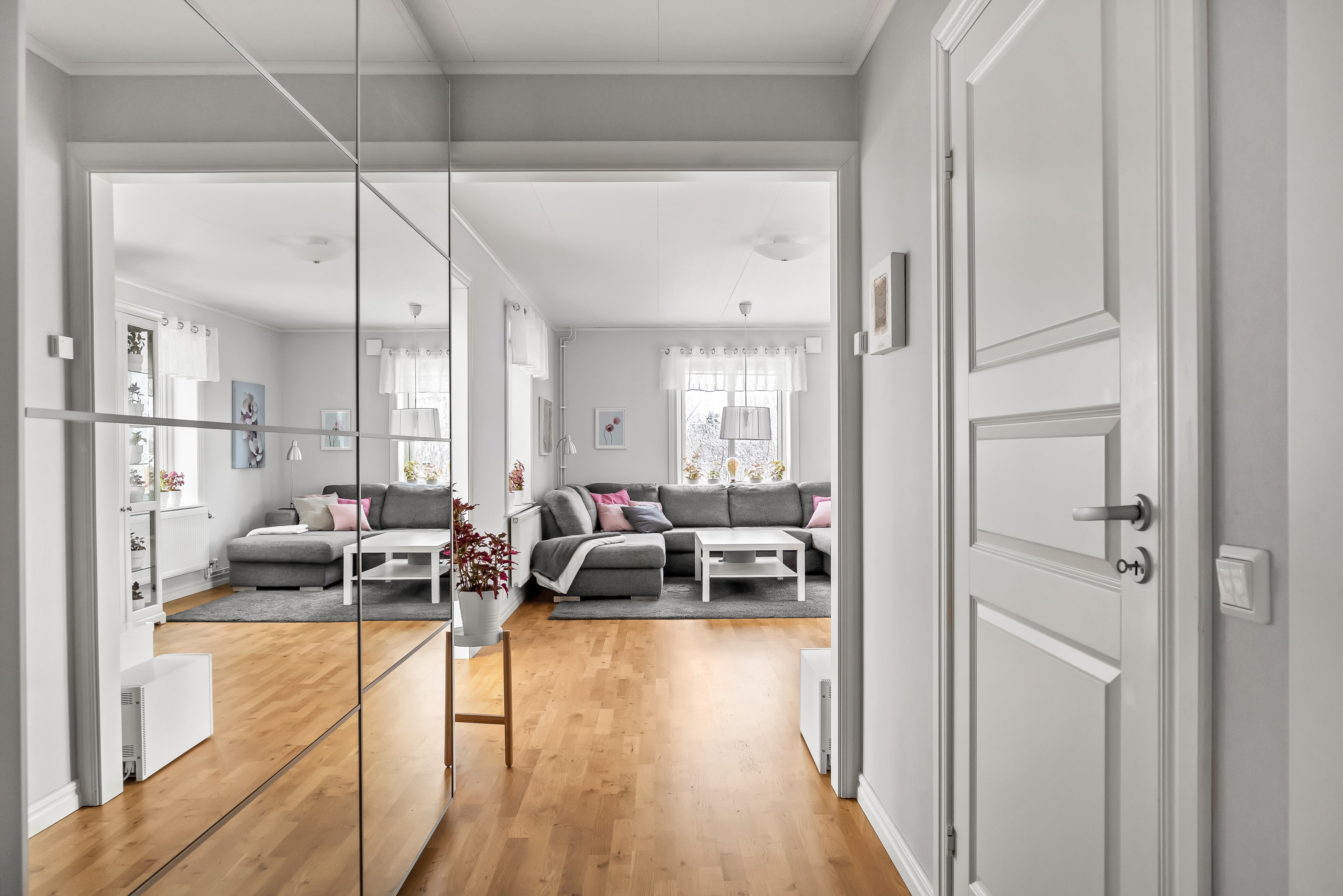 Bostadsbild från Lärarvägen 25, Såld i Vänge, Uppsala