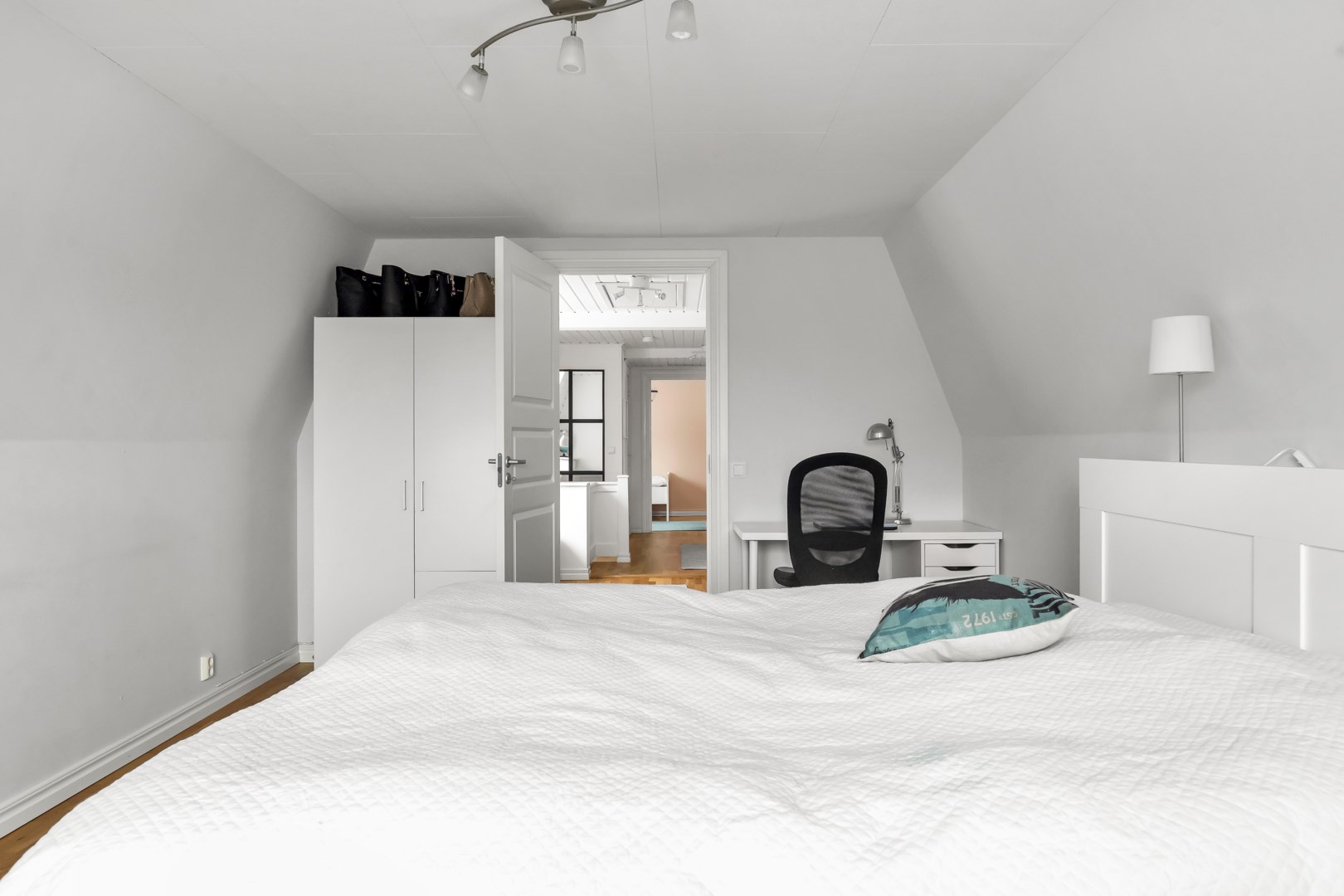 Bostadsbild från Lärarvägen 25, Såld i Vänge, Uppsala