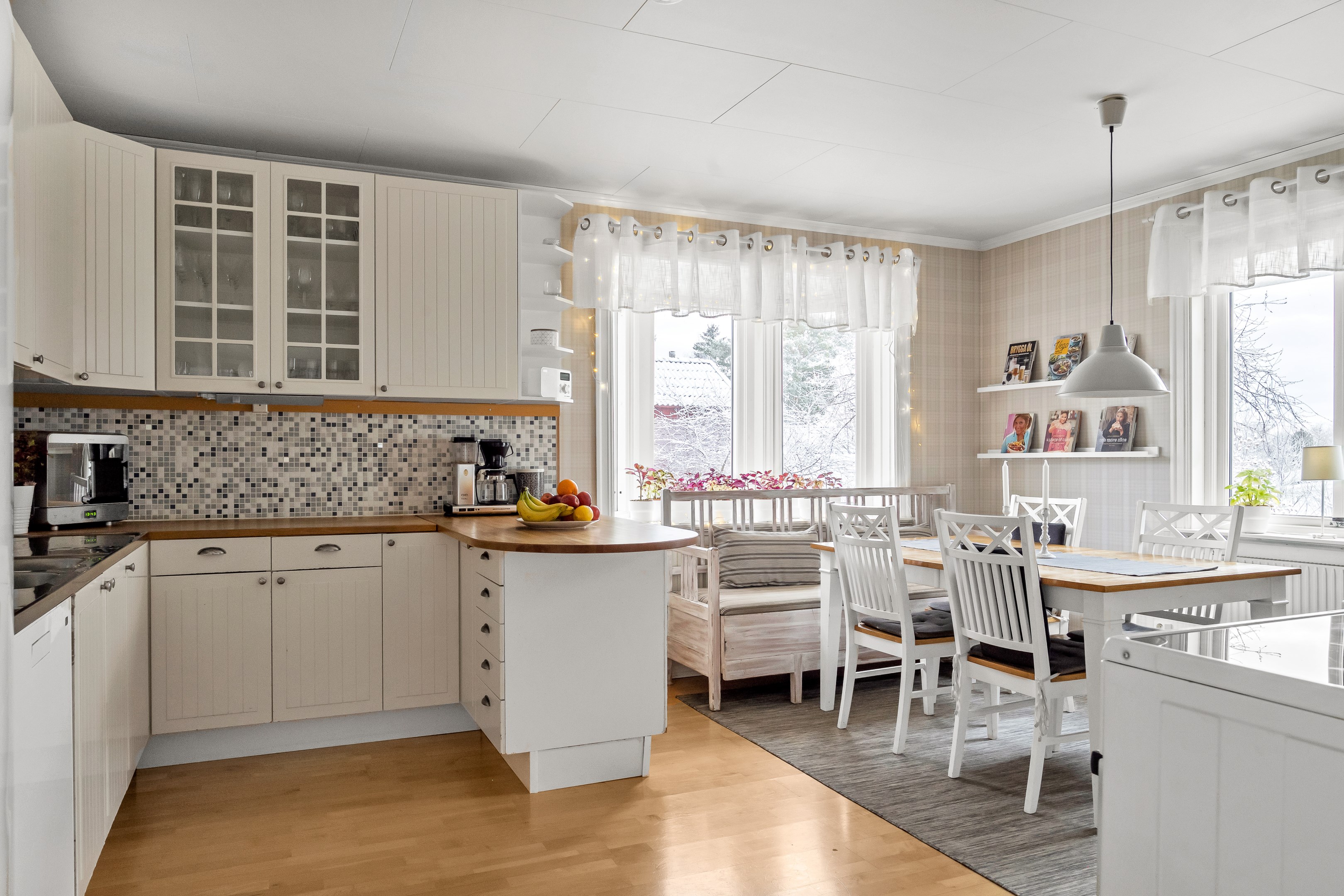 Bostadsbild från Lärarvägen 25, Såld i Vänge, Uppsala