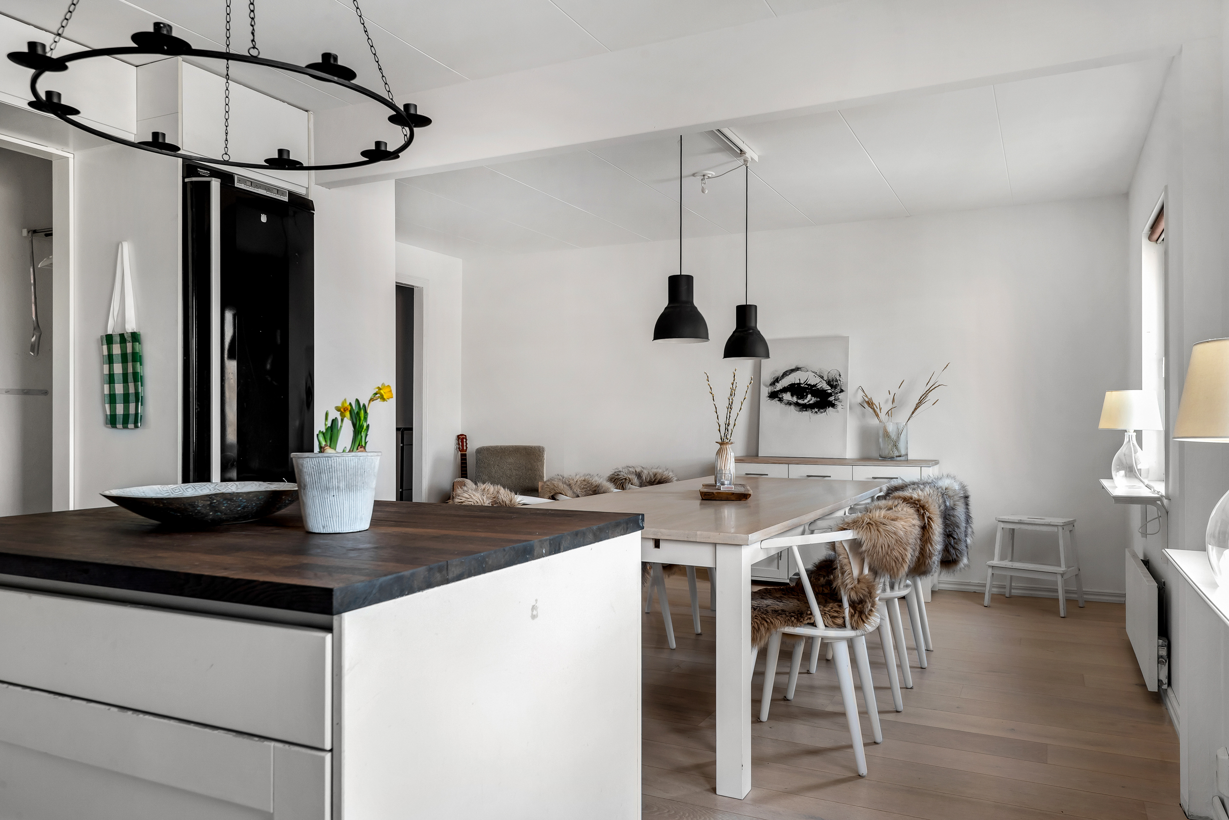 Bostadsbild från Skymningsvägen 14, Till salu i Storvreta, Uppsala