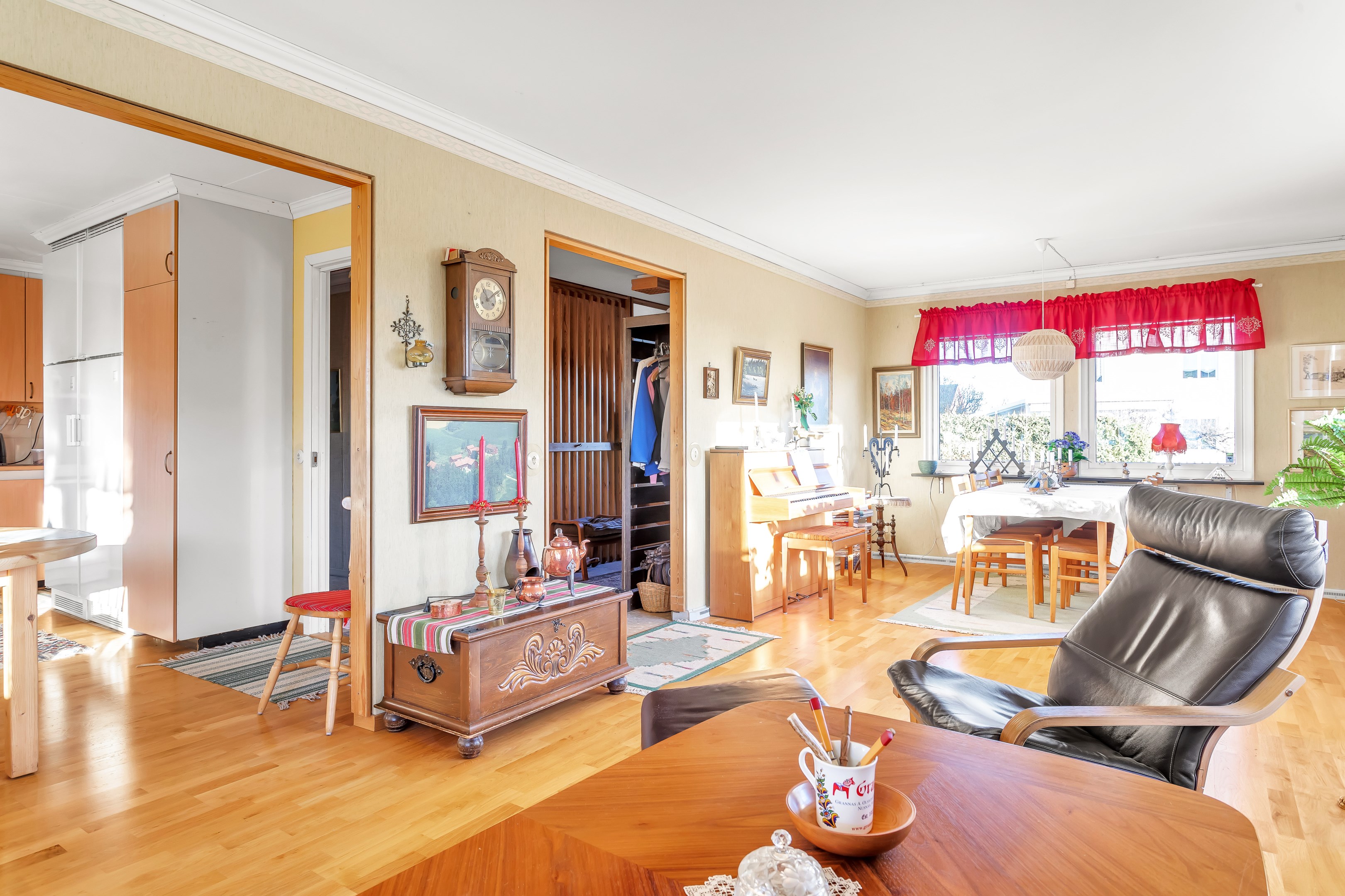 Bostadsbild från Jordgubbsgatan 5, Såld i Årsta, Uppsala