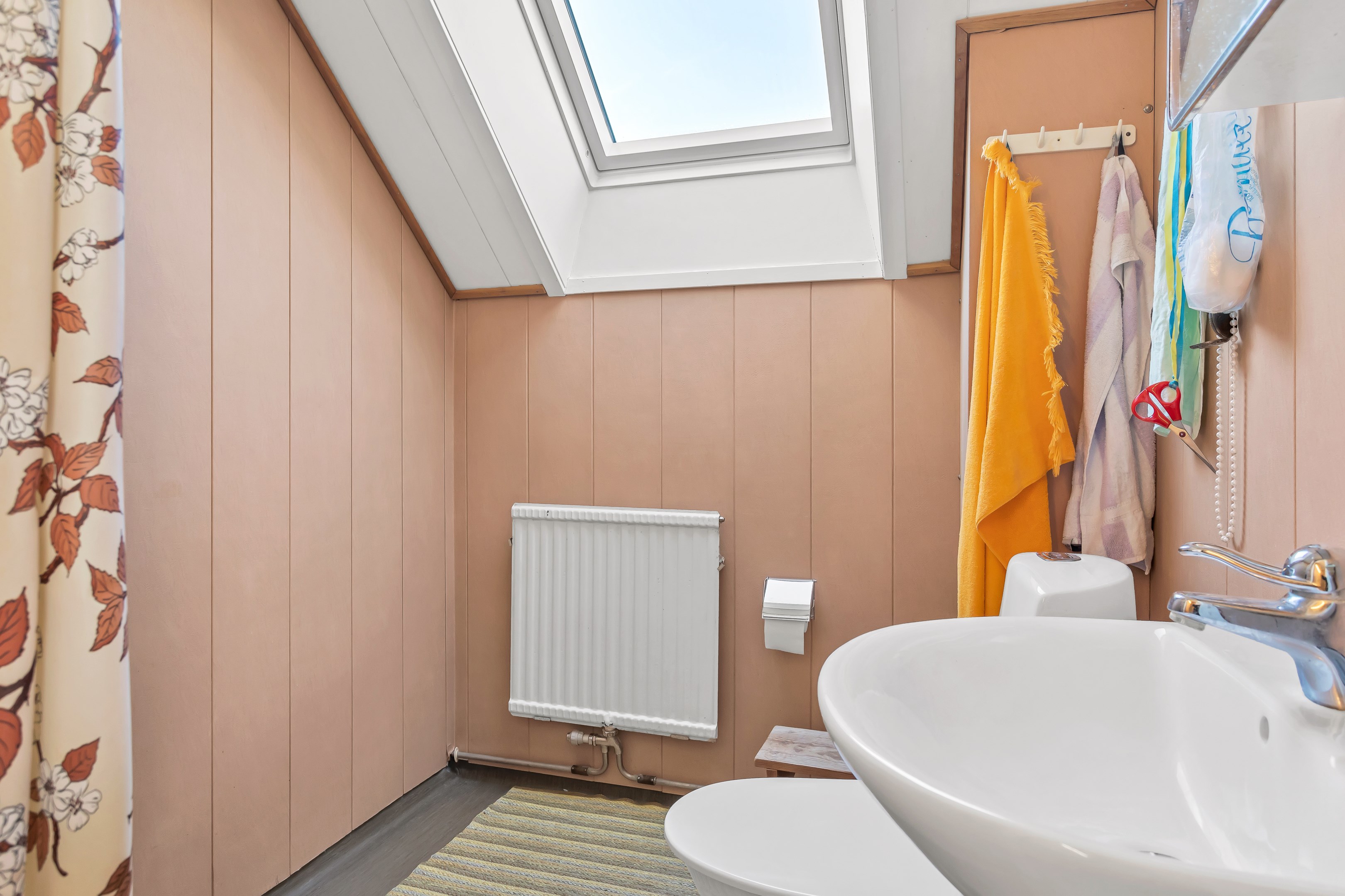 Bostadsbild från Jordgubbsgatan 5, Såld i Årsta, Uppsala