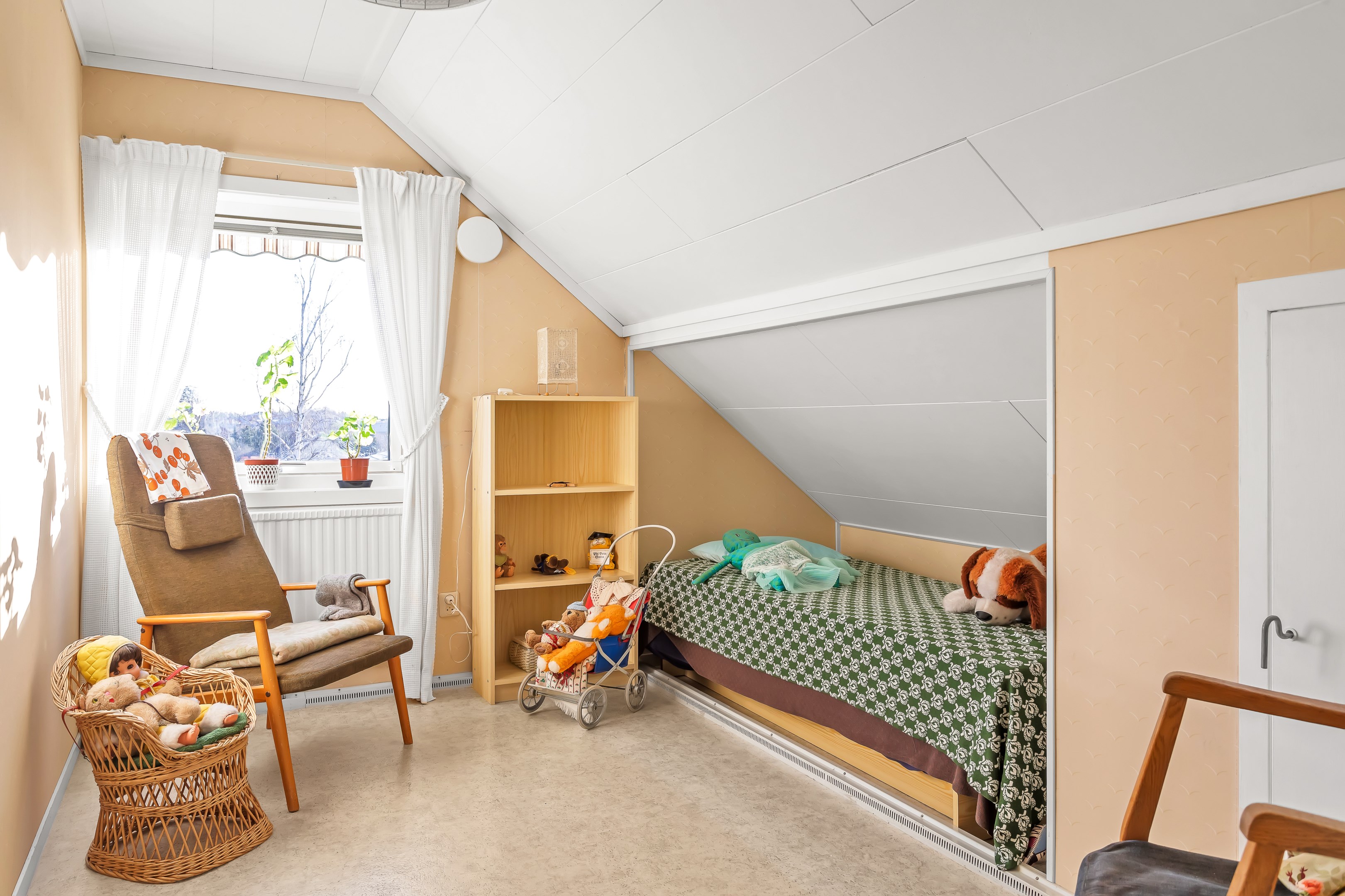 Bostadsbild från Jordgubbsgatan 5, Såld i Årsta, Uppsala