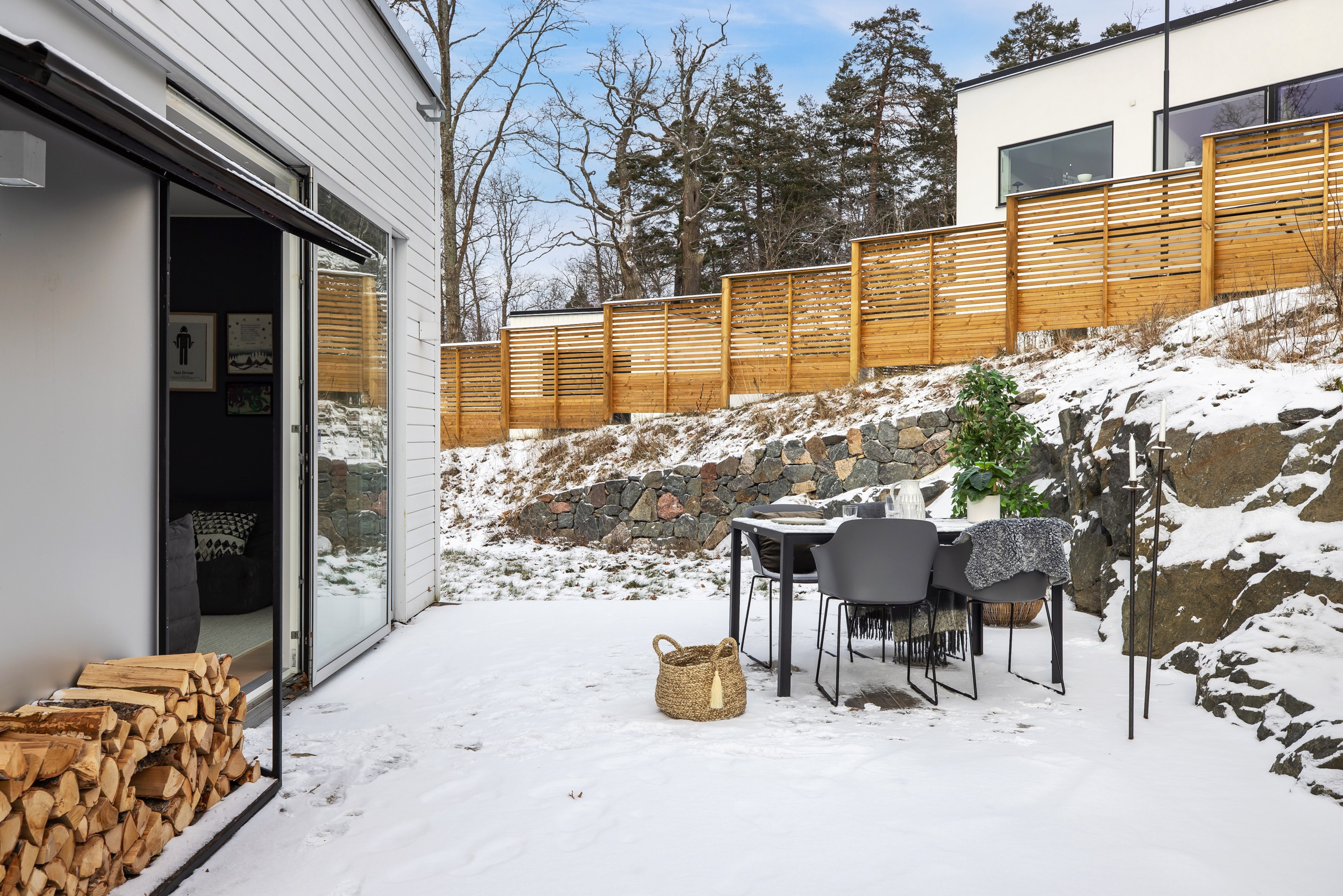 Bostadsbild från Ekdungevägen 6, Såld i Skuru, Nacka