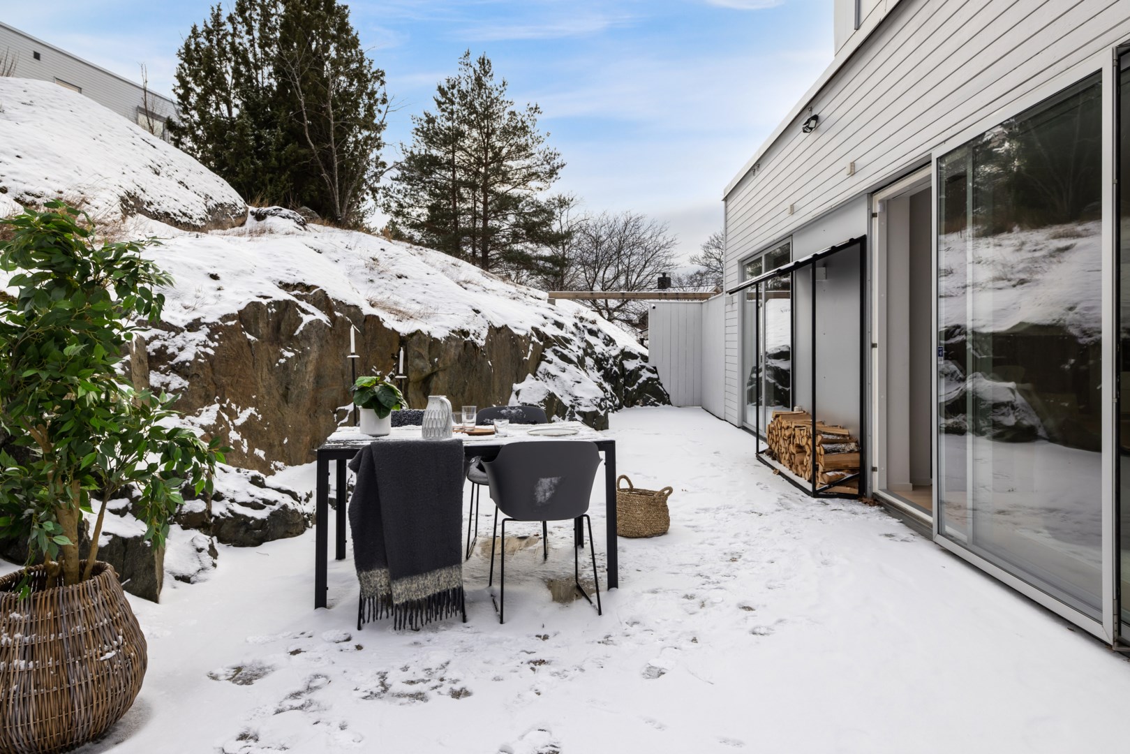 Bostadsbild från Ekdungevägen 6, Såld i Skuru, Nacka