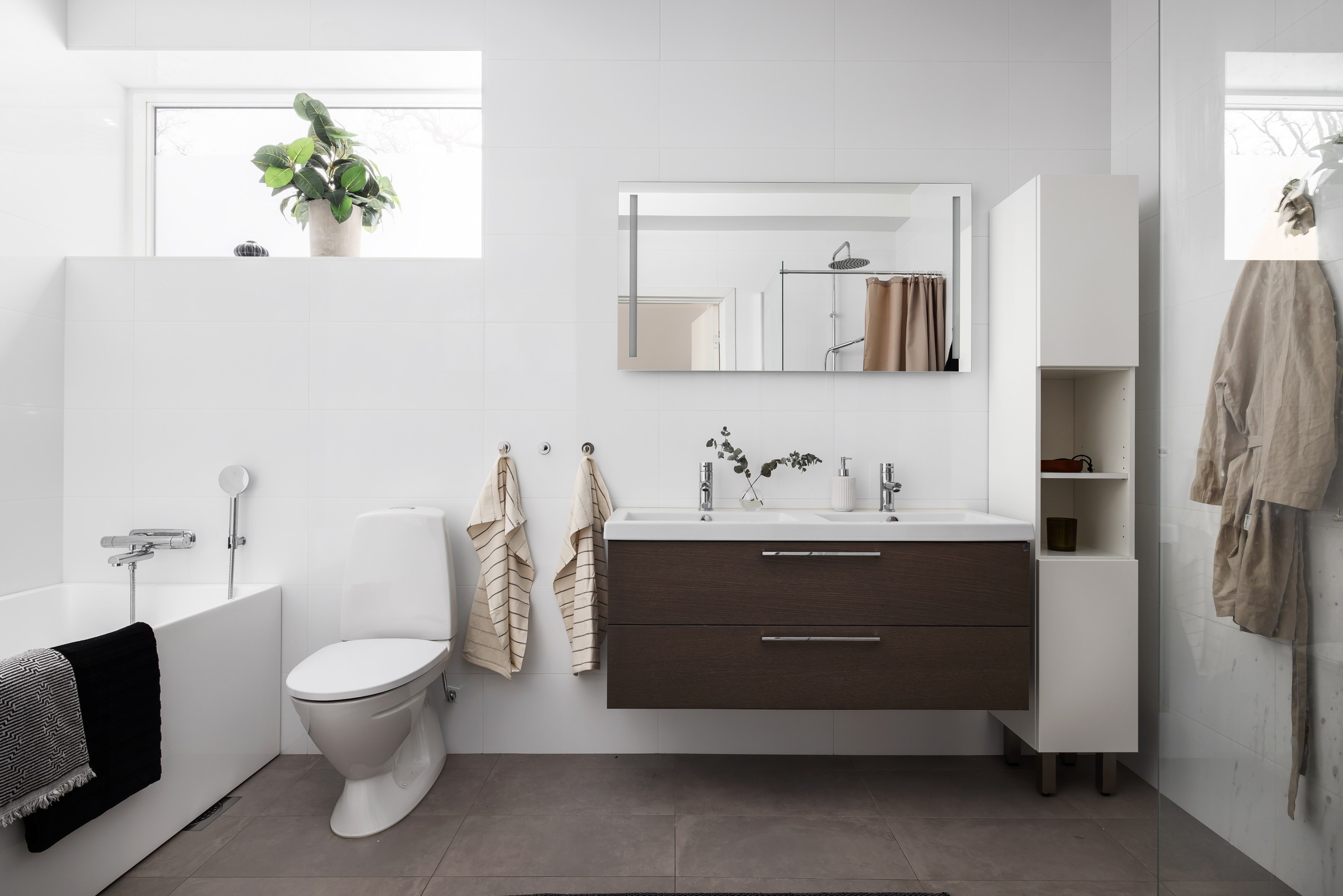 Bostadsbild från Ekdungevägen 6, Såld i Skuru, Nacka