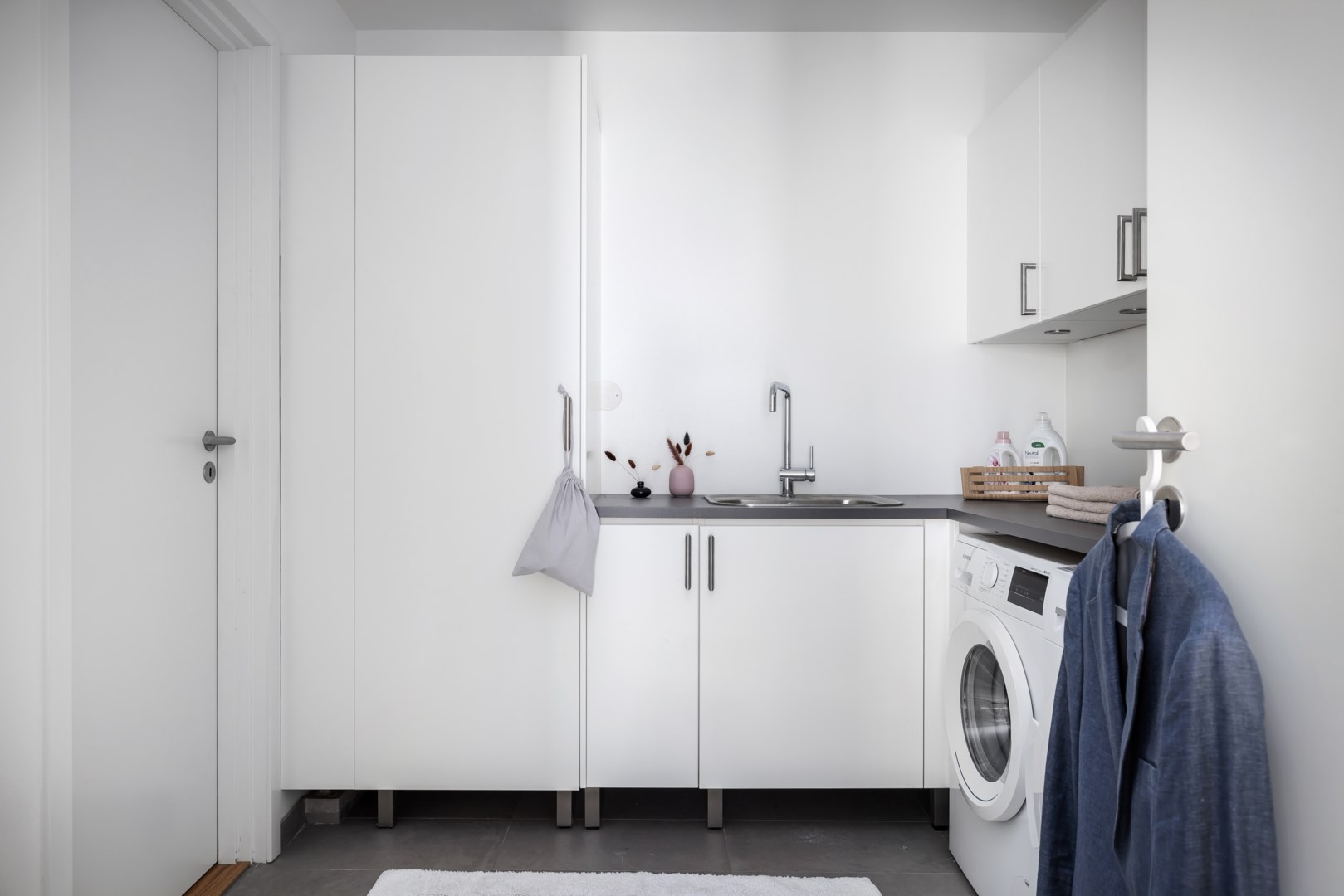 Bostadsbild från Ekdungevägen 6, Såld i Skuru, Nacka