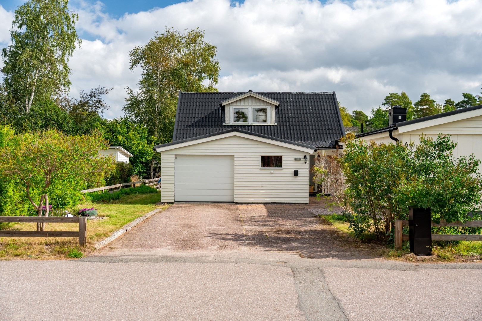 Bostadsbild från Mårdvägen 6, Såld i Storvreta, Uppsala