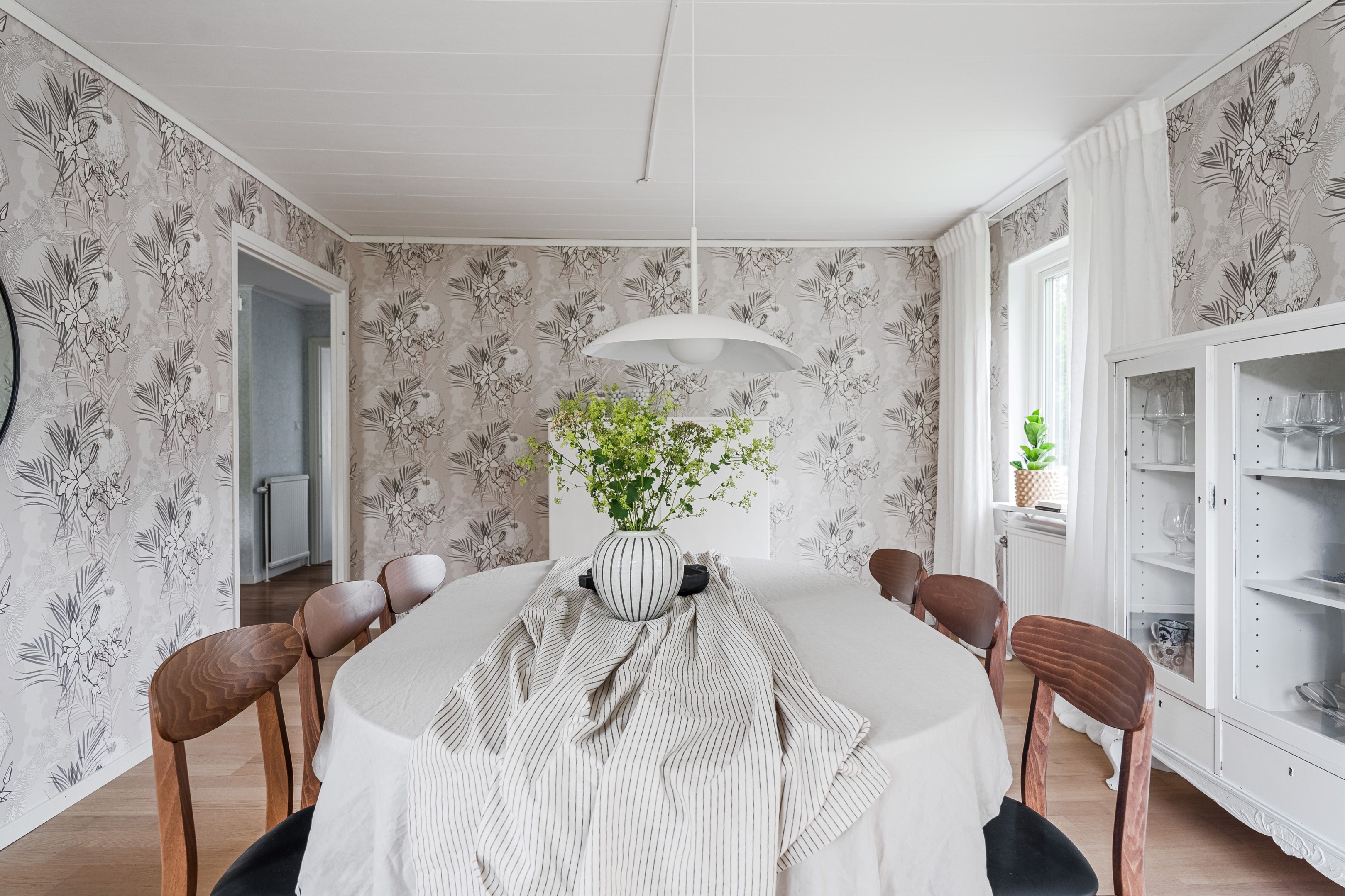 Bostadsbild från Mårdvägen 6, Såld i Storvreta, Uppsala