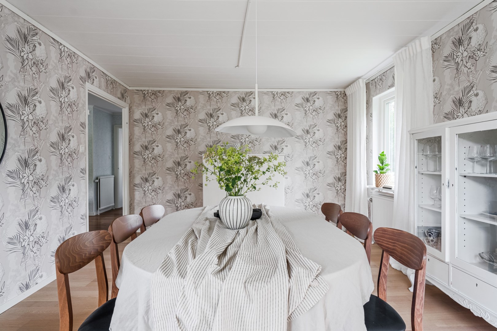 Bostadsbild från Mårdvägen 6, Såld i Storvreta, Uppsala