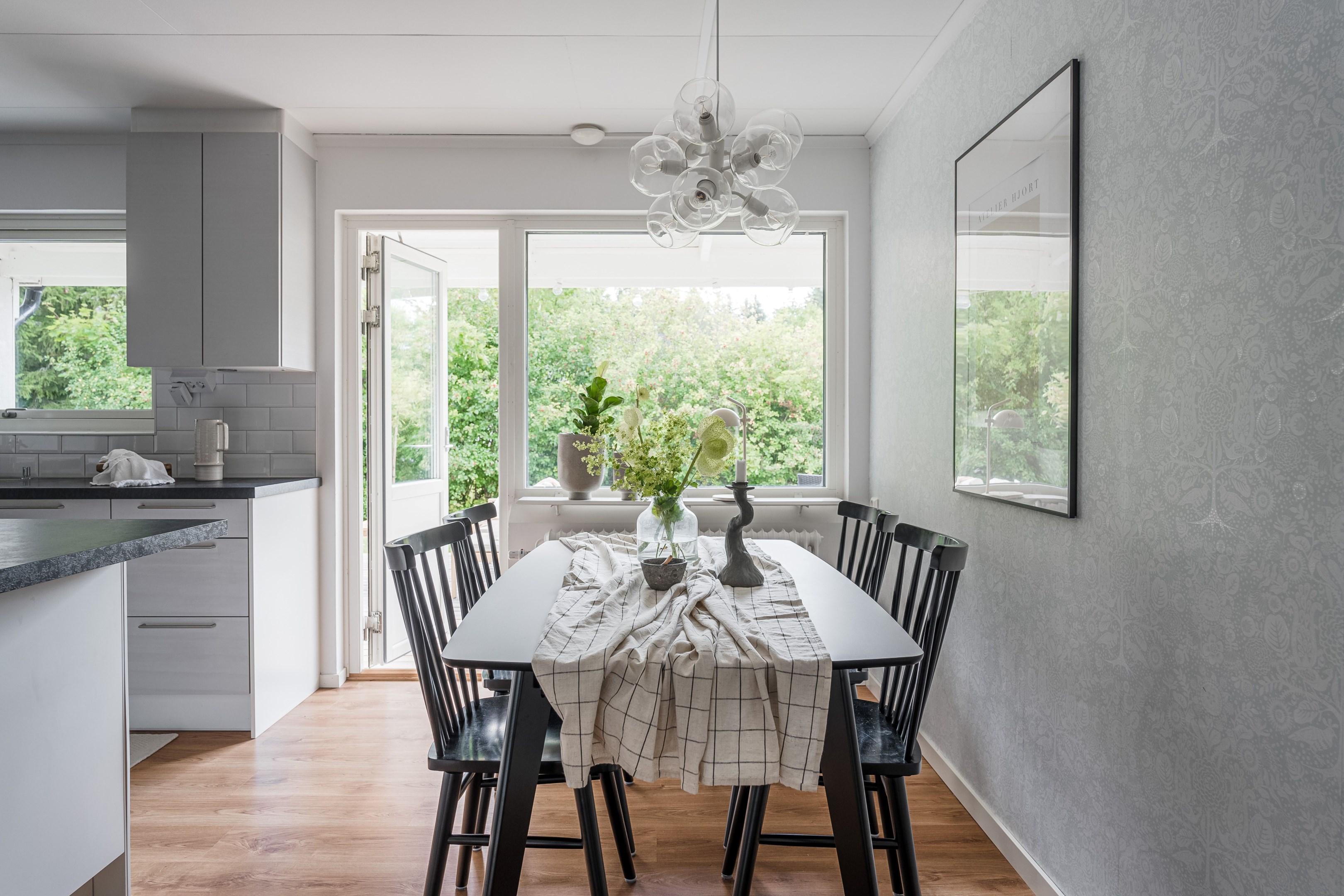 Bostadsbild från Mårdvägen 6, Såld i Storvreta, Uppsala