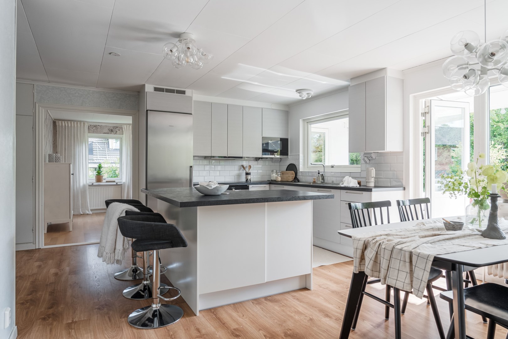 Bostadsbild från Mårdvägen 6, Såld i Storvreta, Uppsala