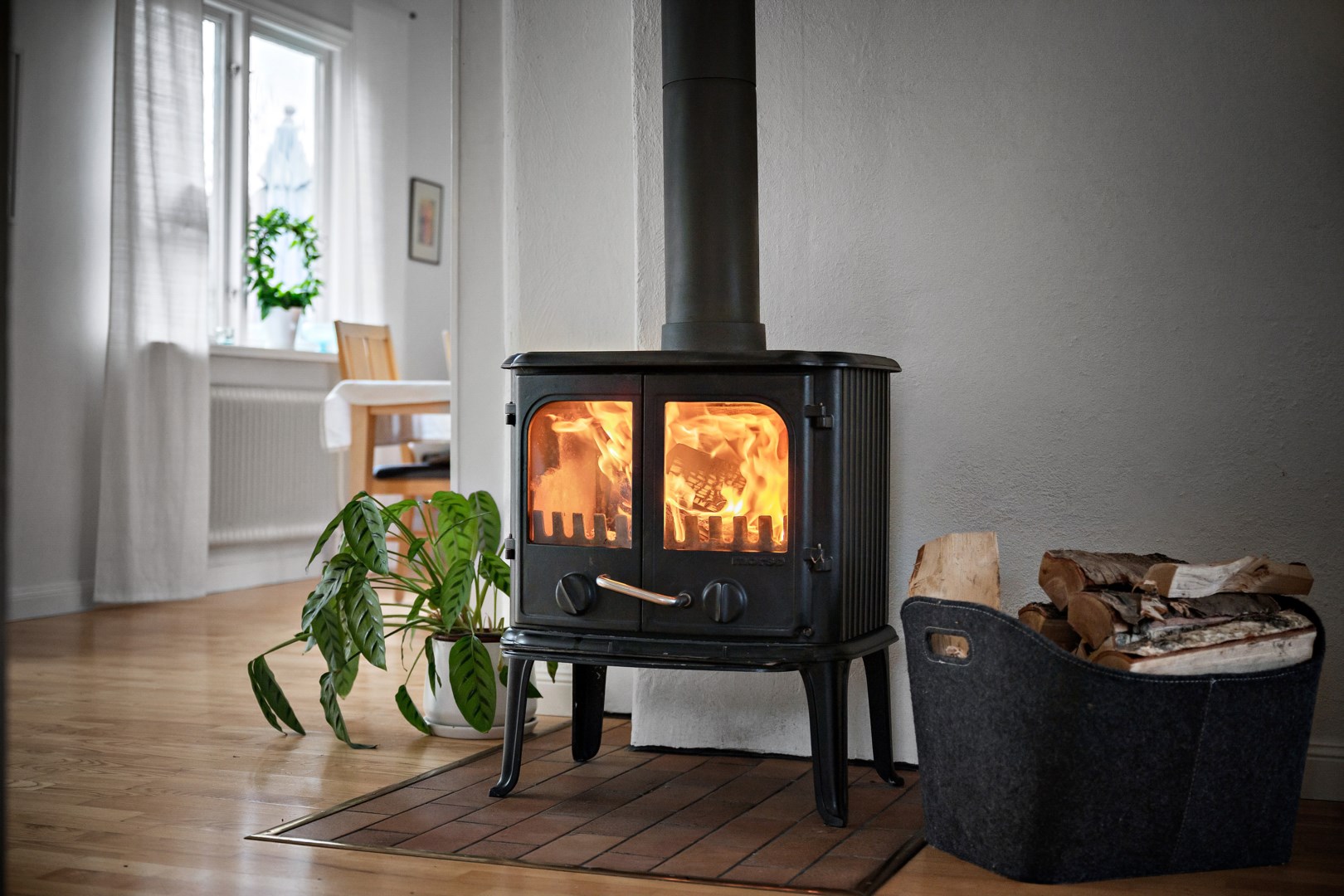 Bostadsbild från Svanevitsvägen 1, Såld i Skuru, Nacka