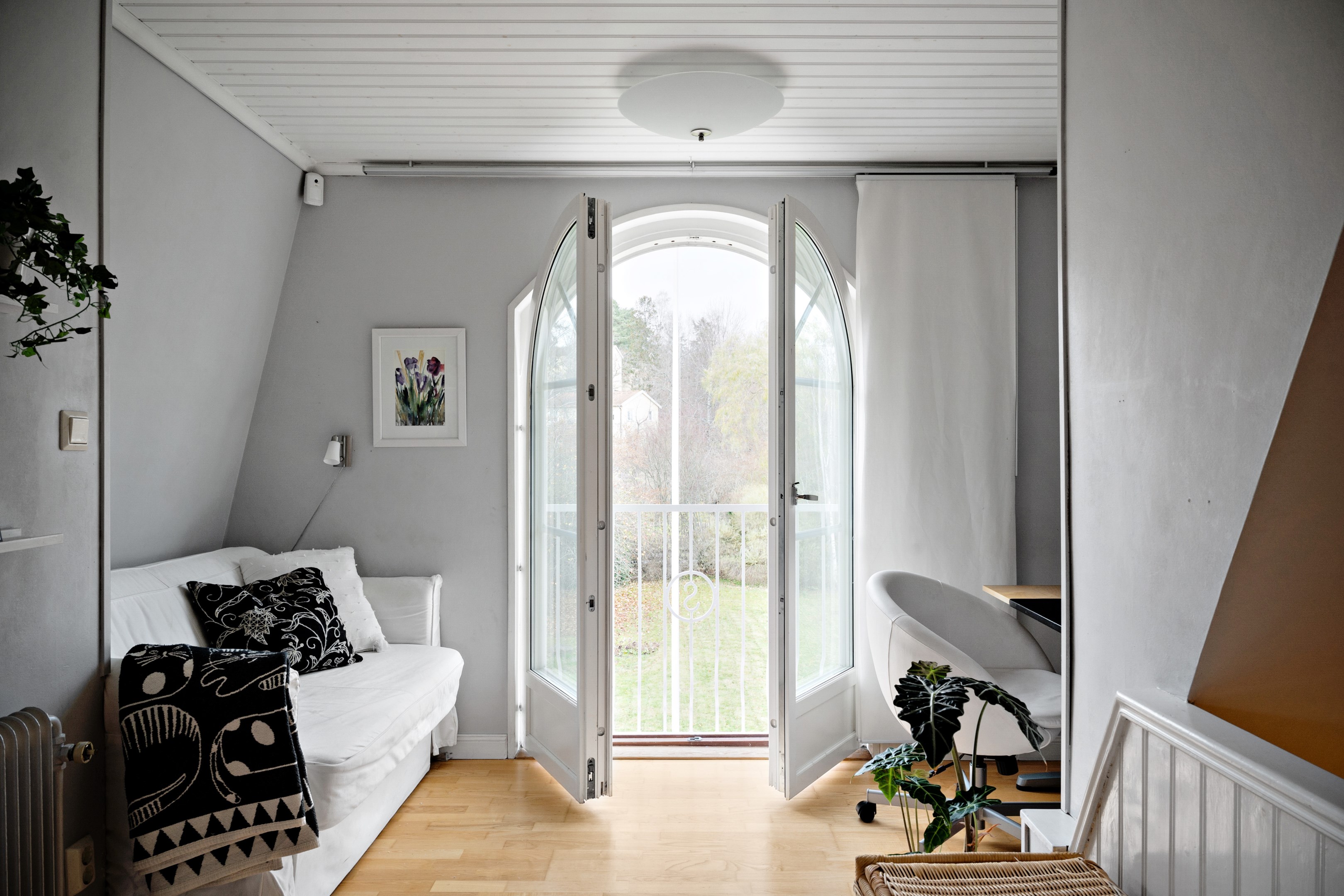 Bostadsbild från Svanevitsvägen 1, Såld i Skuru, Nacka