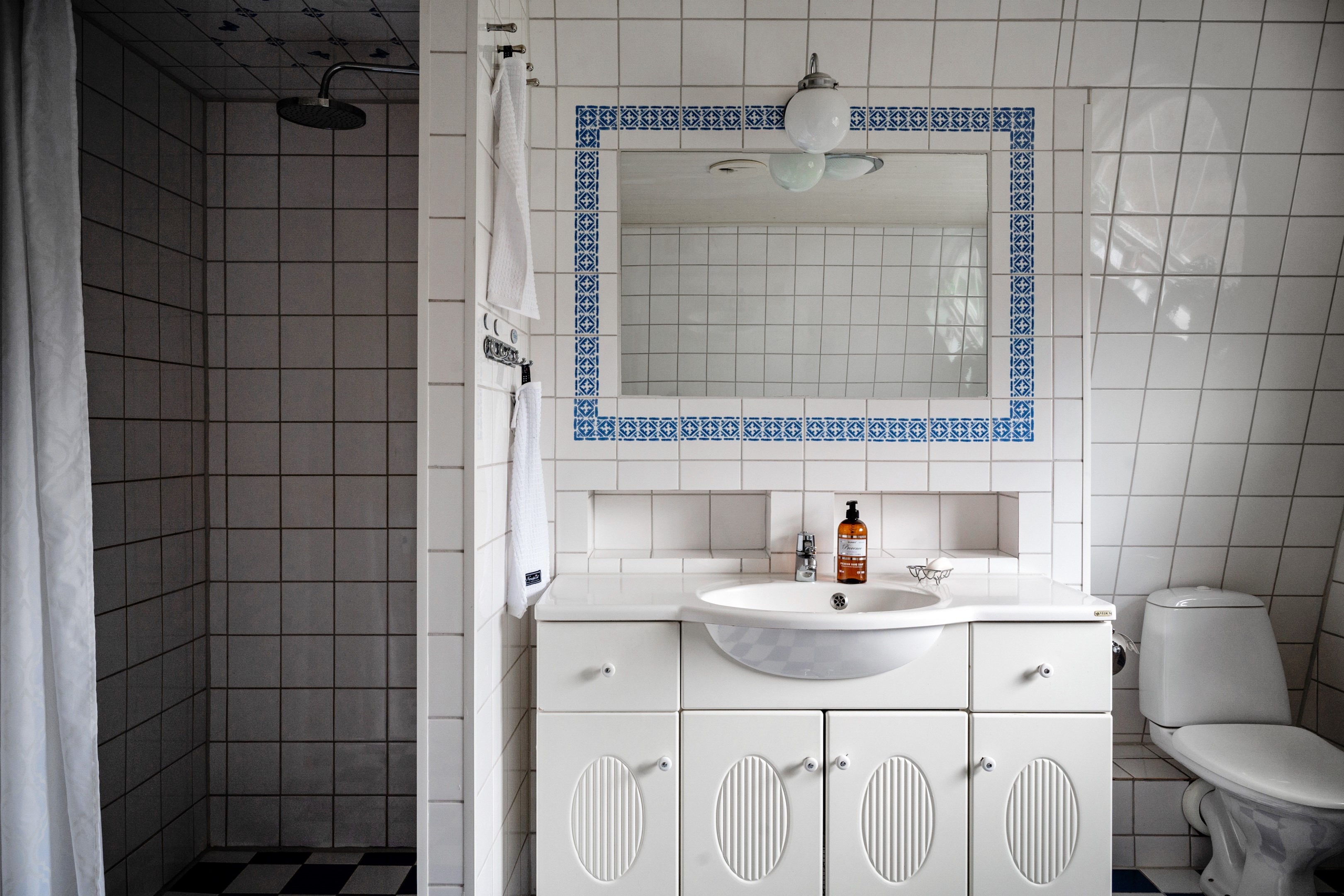 Bostadsbild från Svanevitsvägen 1, Såld i Skuru, Nacka