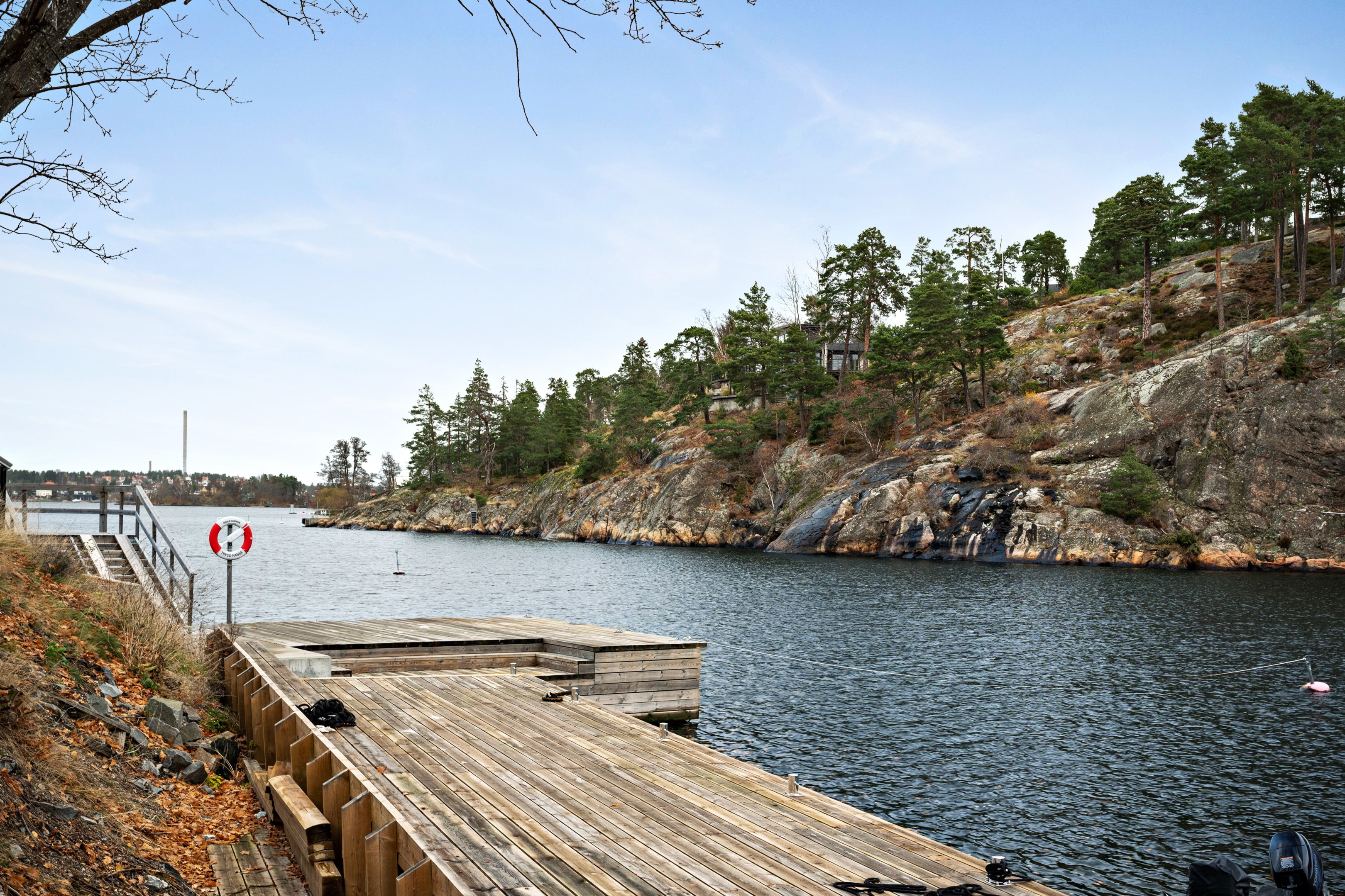Bostadsbild från Svanevitsvägen 1, Såld i Skuru, Nacka