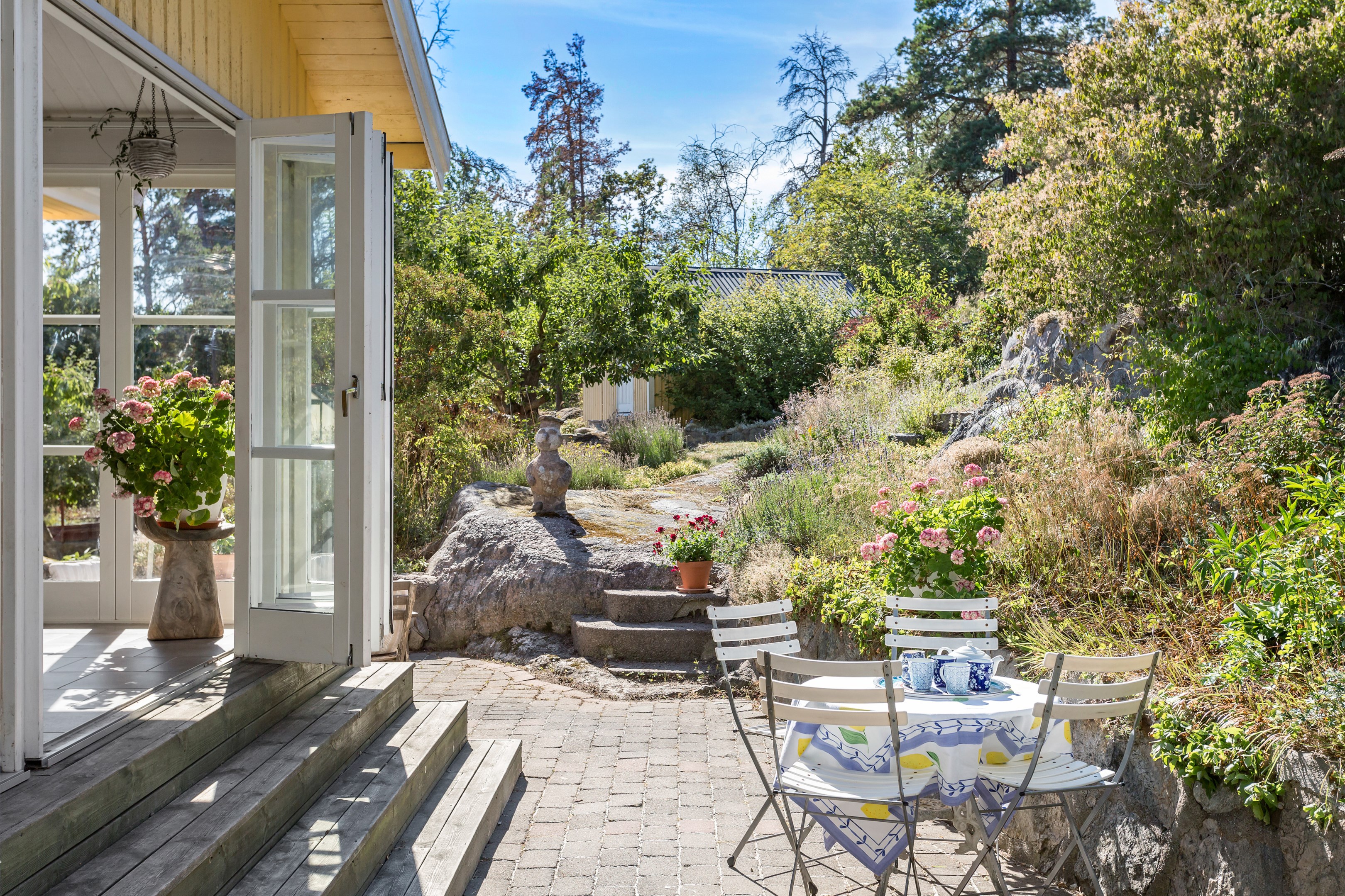 Bostadsbild från Perstorpsvägen 10, Såld i Gustavsvik, Nacka