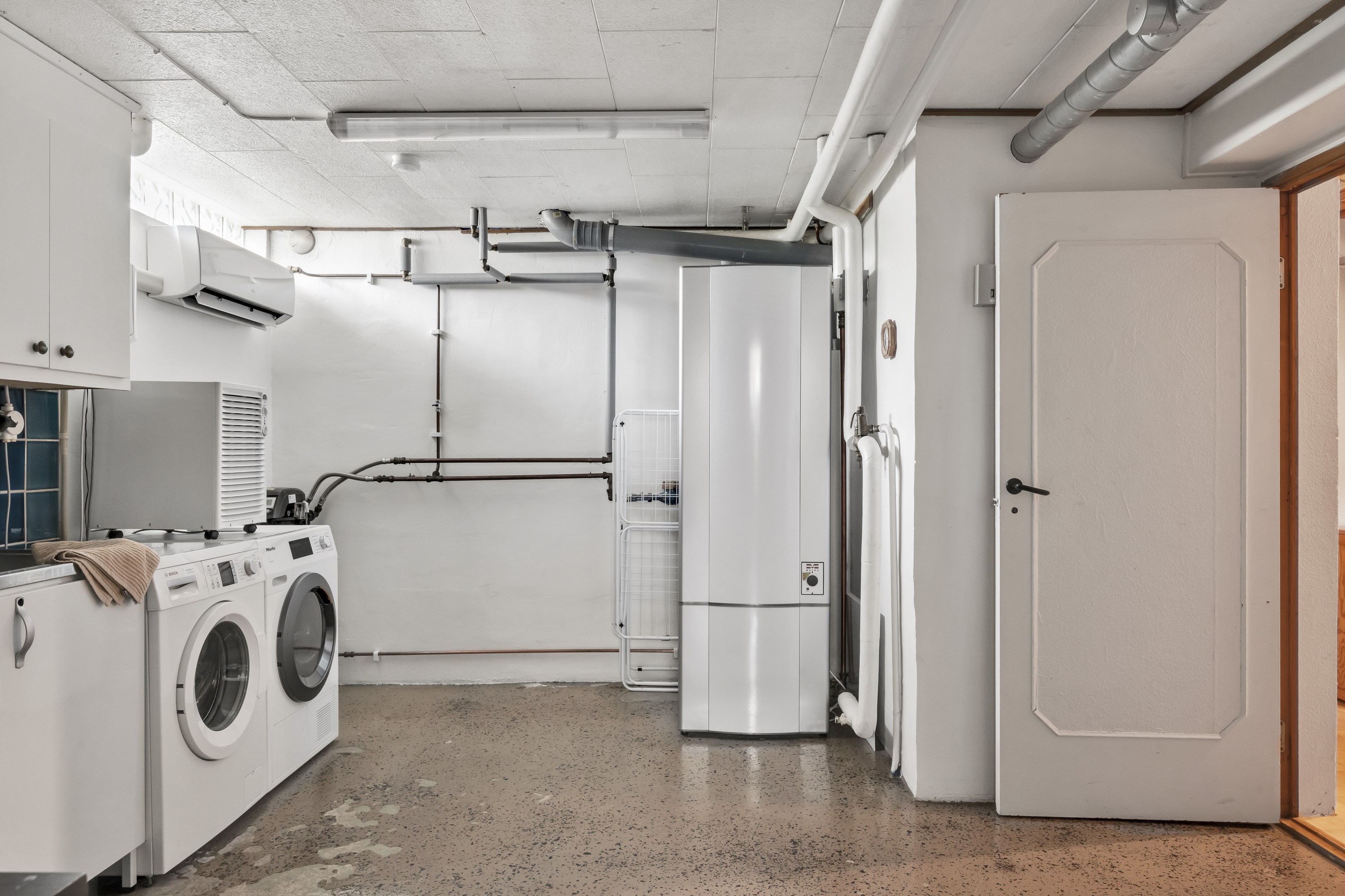 Bostadsbild från Konstnärsvägen 26, Såld i Vattholma, Uppsala