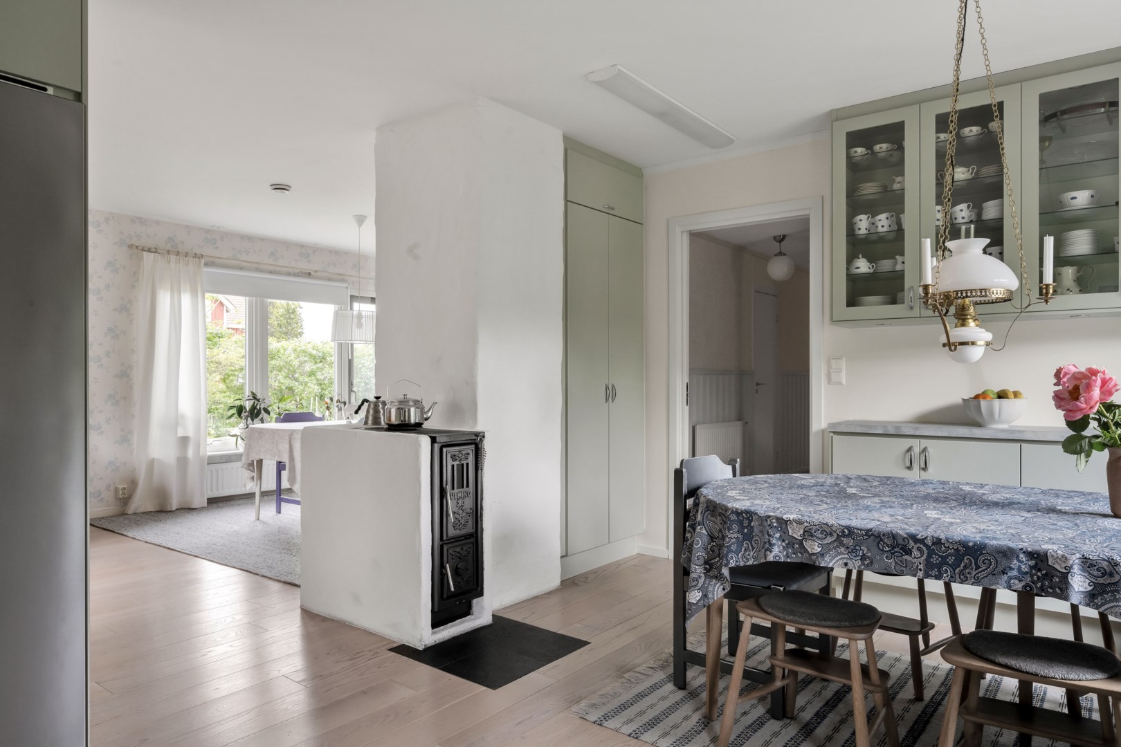 Bostadsbild från Konstnärsvägen 26, Såld i Vattholma, Uppsala