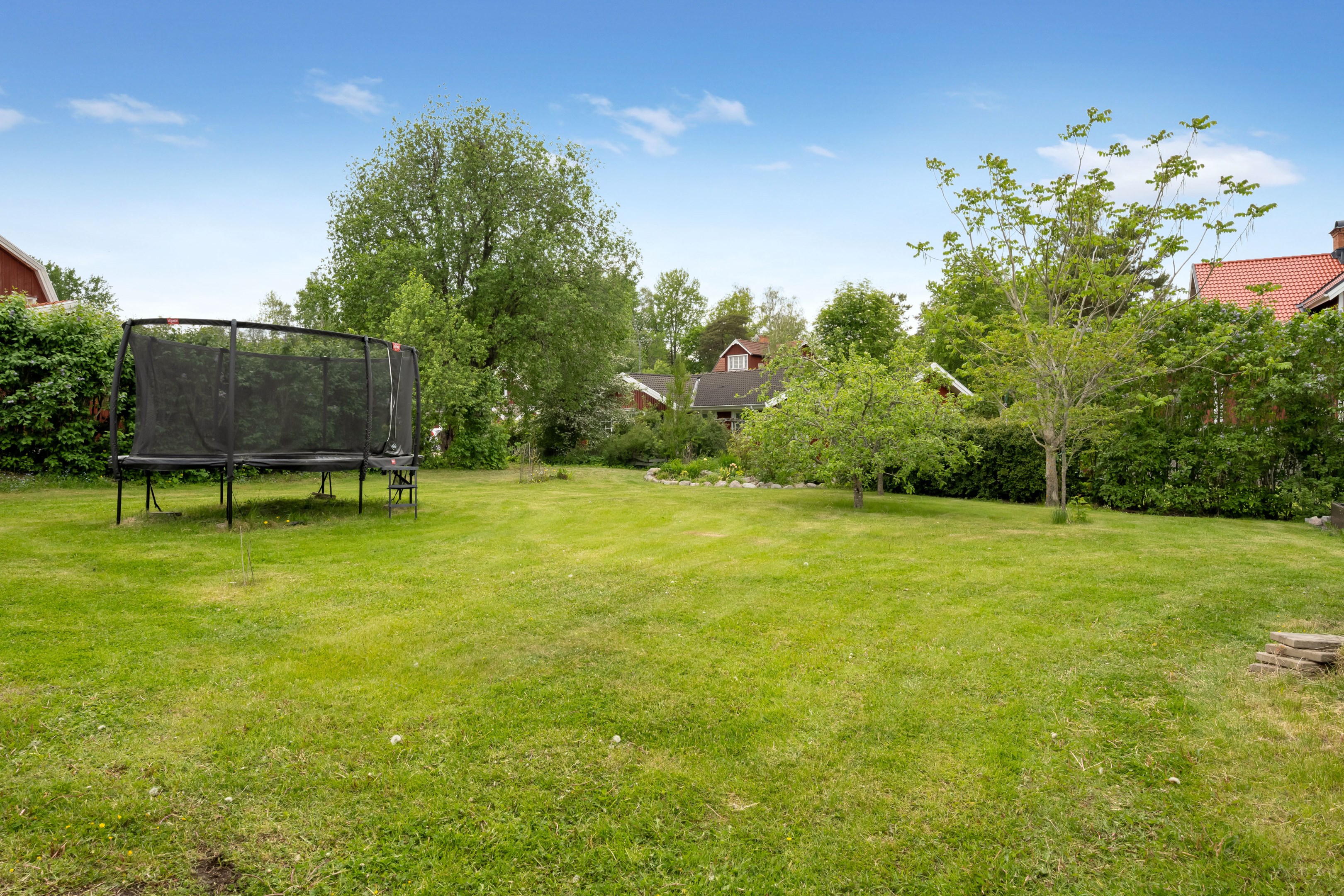 Bostadsbild från Konstnärsvägen 26, Såld i Vattholma, Uppsala