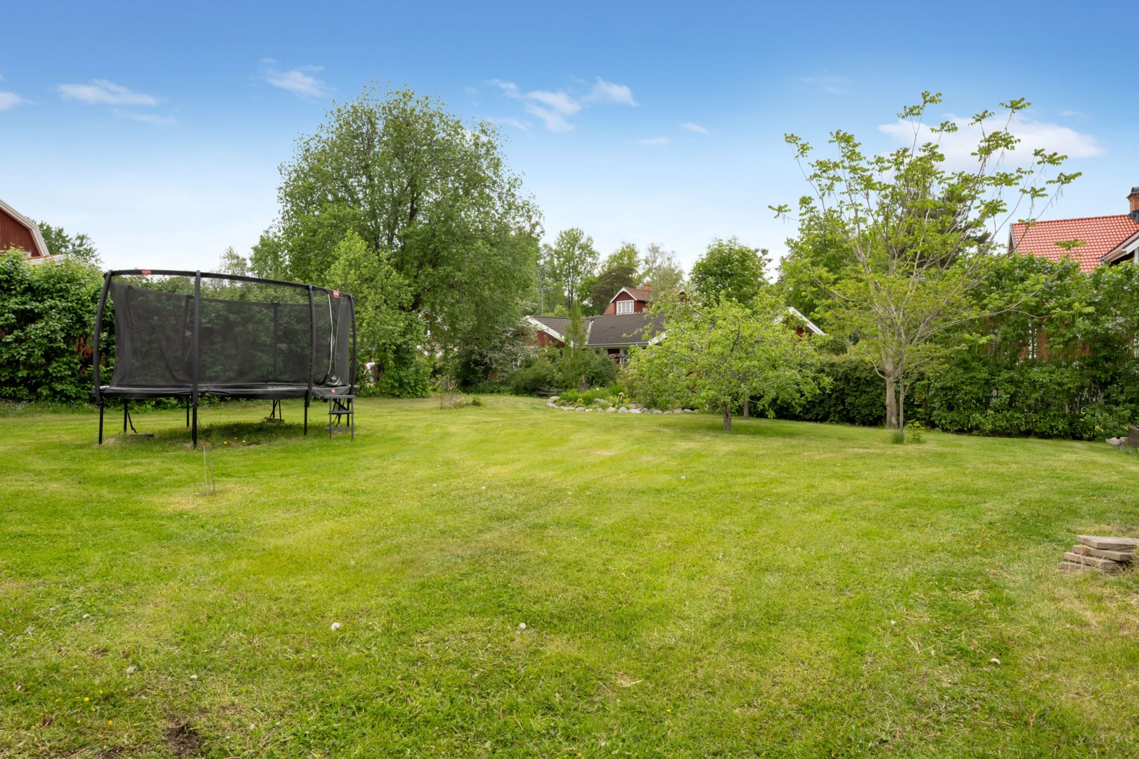 Bostadsbild från Konstnärsvägen 26, Såld i Vattholma, Uppsala