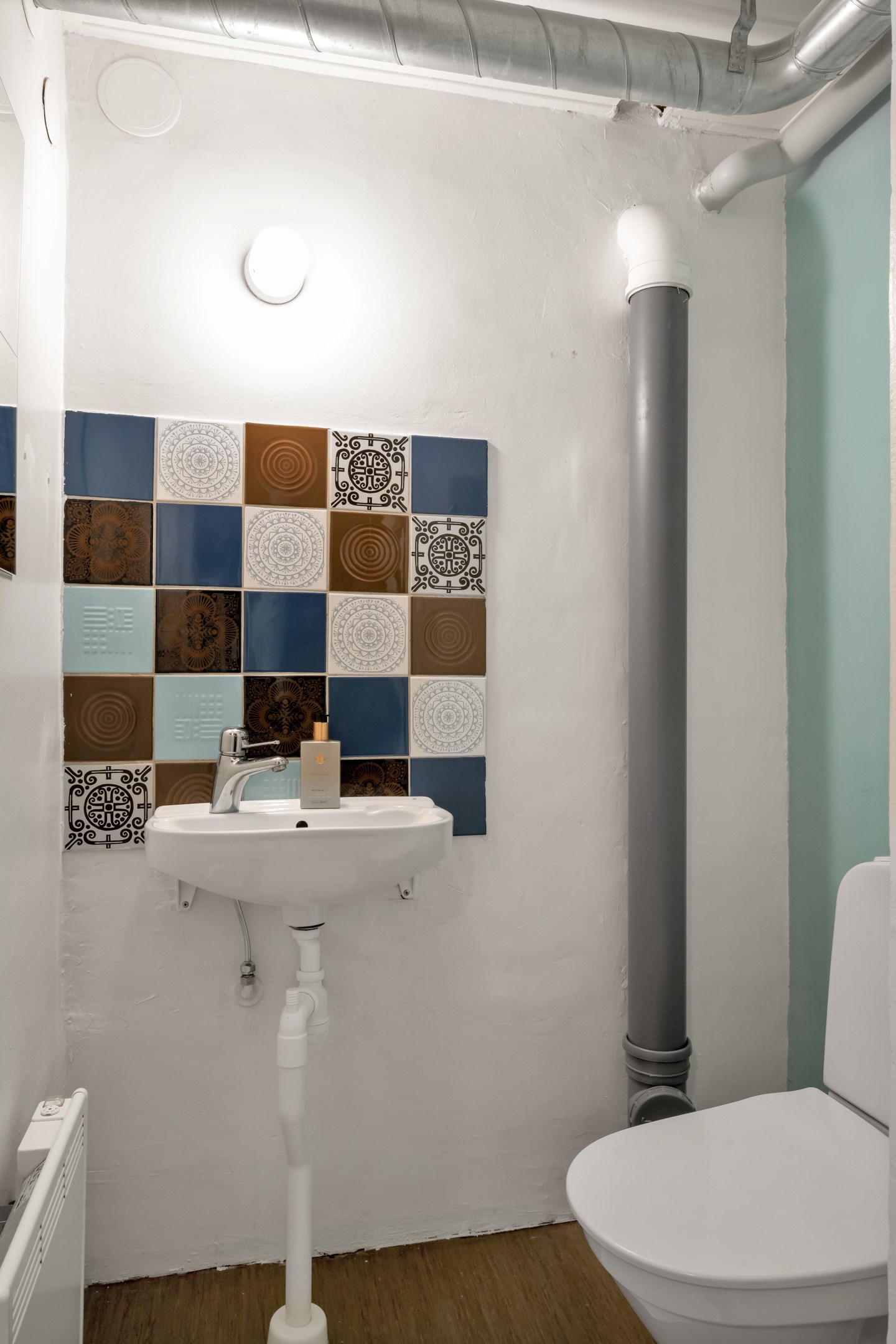 Bostadsbild från Konstnärsvägen 26, Såld i Vattholma, Uppsala