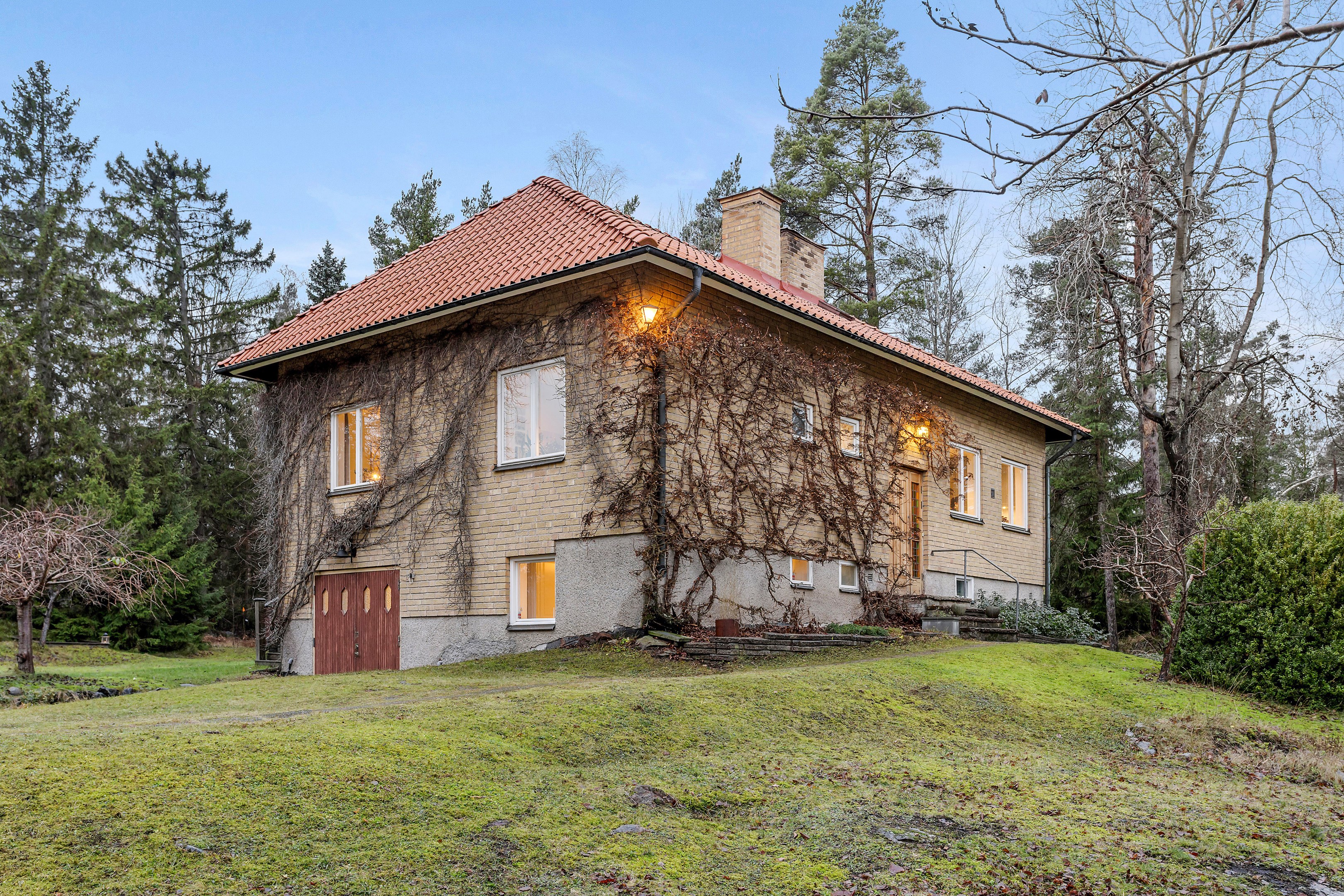 Bostadsbild från Gustavsviksvägen 72, Till salu i Gustavsvik, Nacka