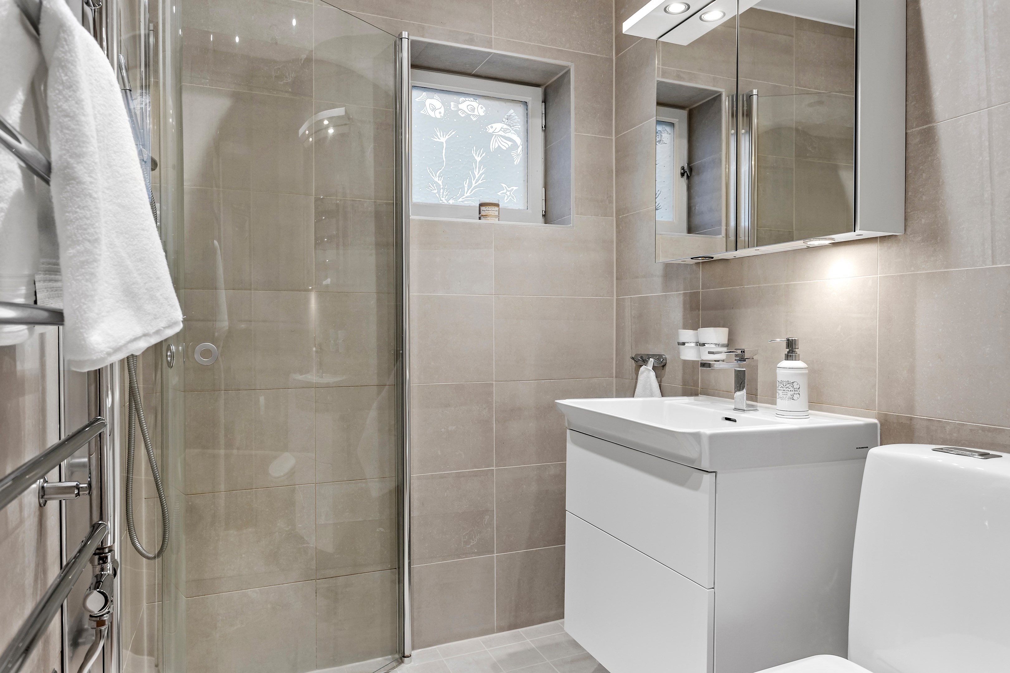 Bostadsbild från Gustavsviksvägen 72, Till salu i Gustavsvik, Nacka