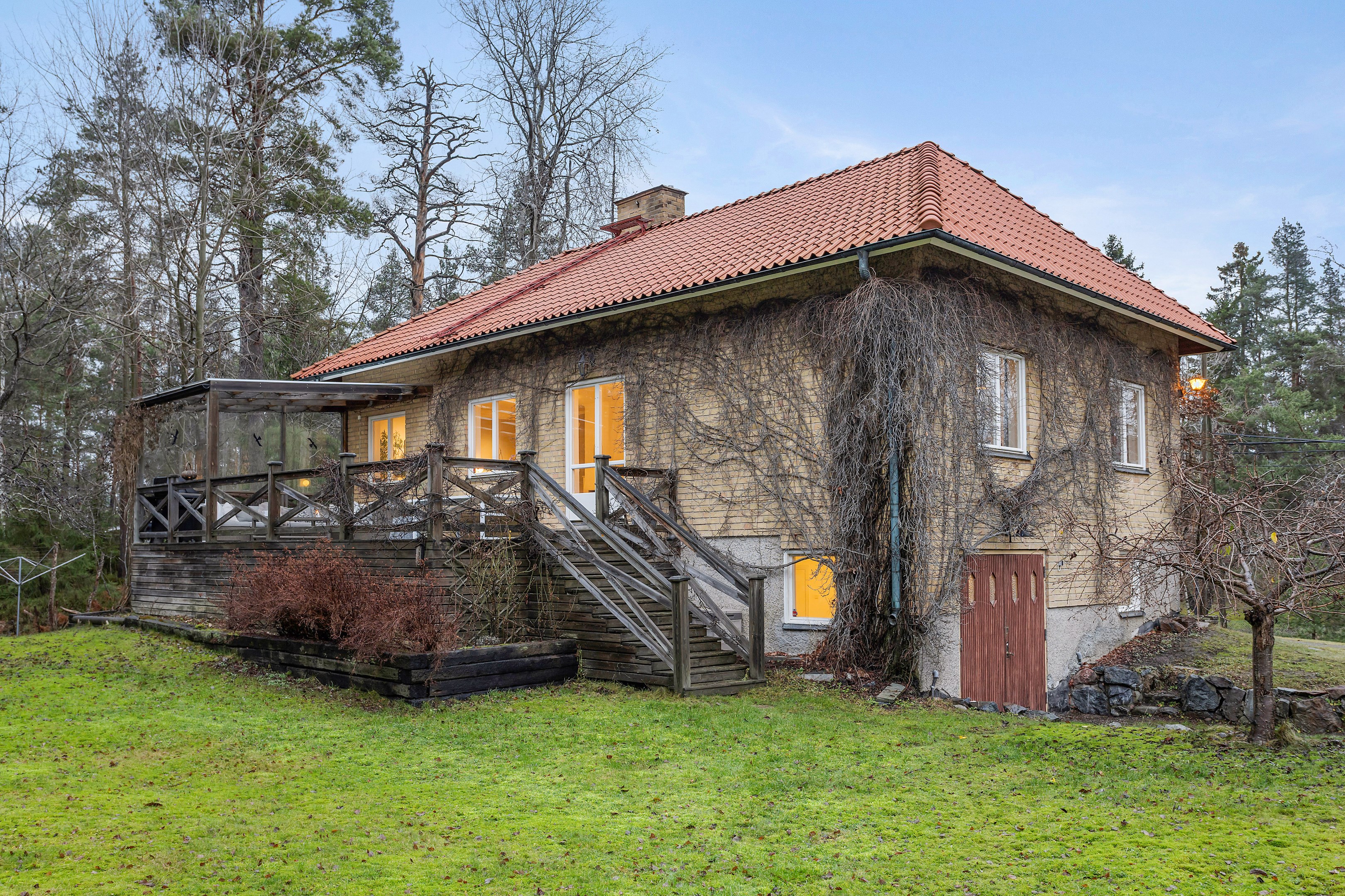 Bostadsbild från Gustavsviksvägen 72, Till salu i Gustavsvik, Nacka
