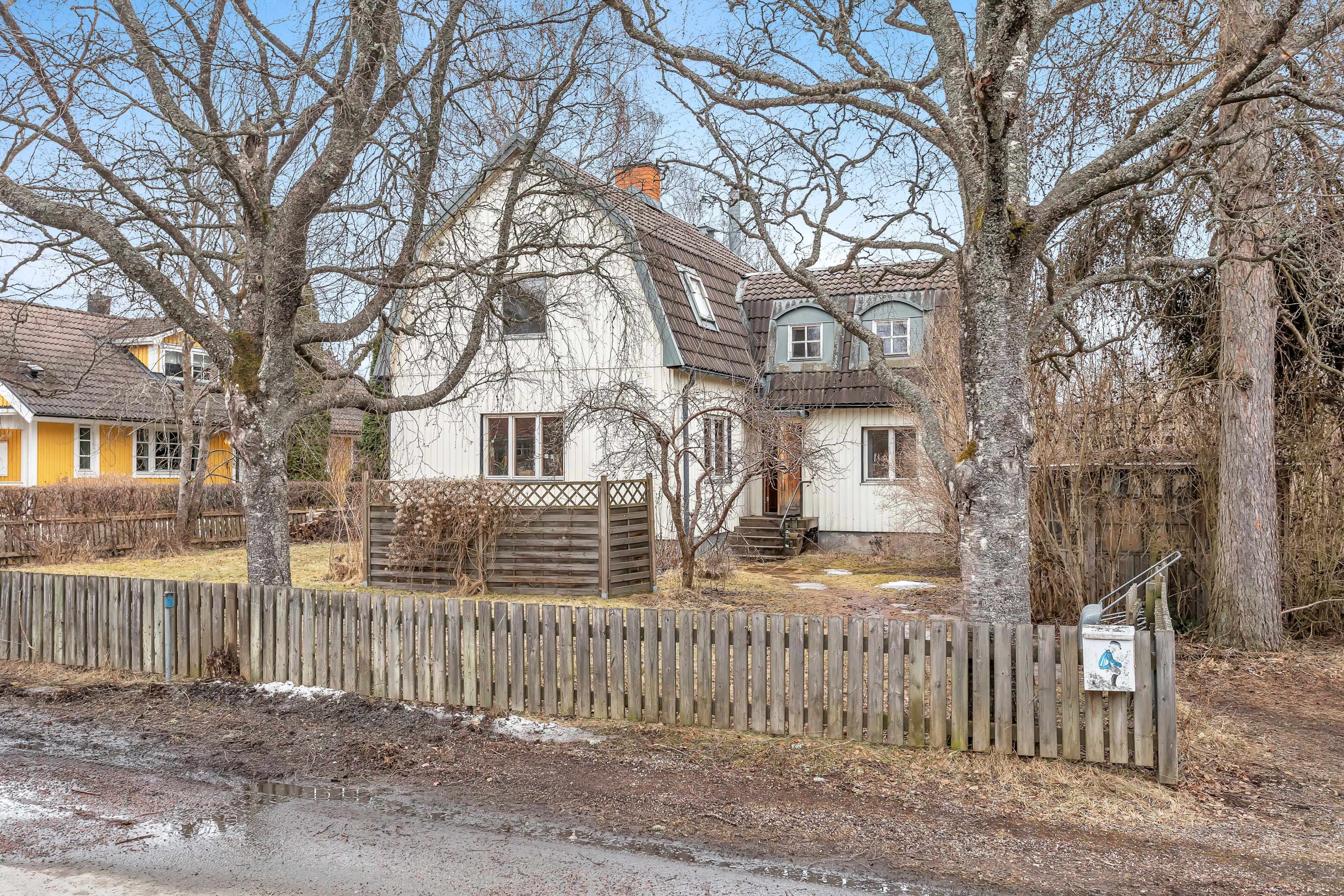 Bostadsbild från Brunna björkväg 1B, Såld i Vänge, Uppsala