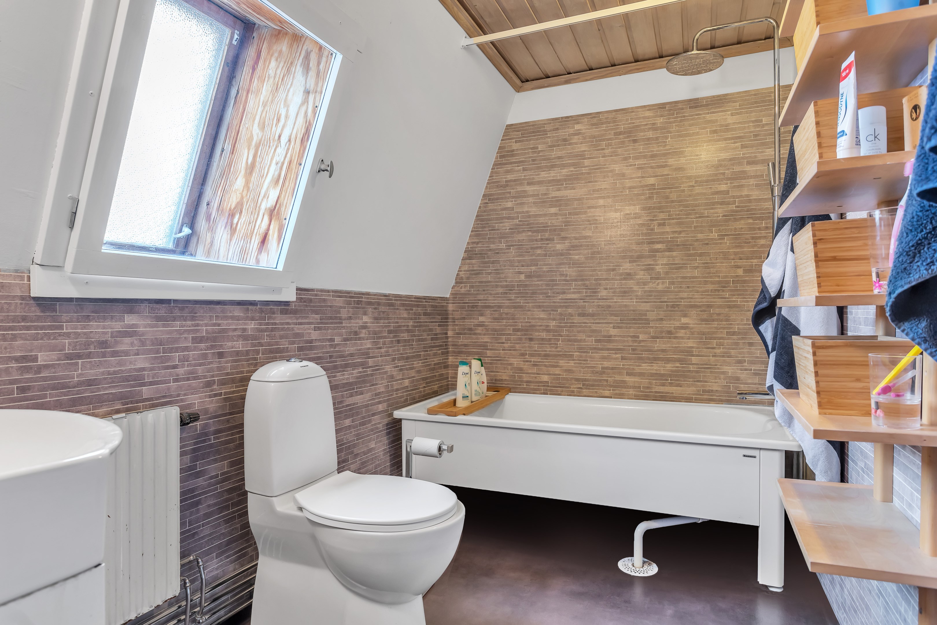 Bostadsbild från Brunna björkväg 1B, Såld i Vänge, Uppsala