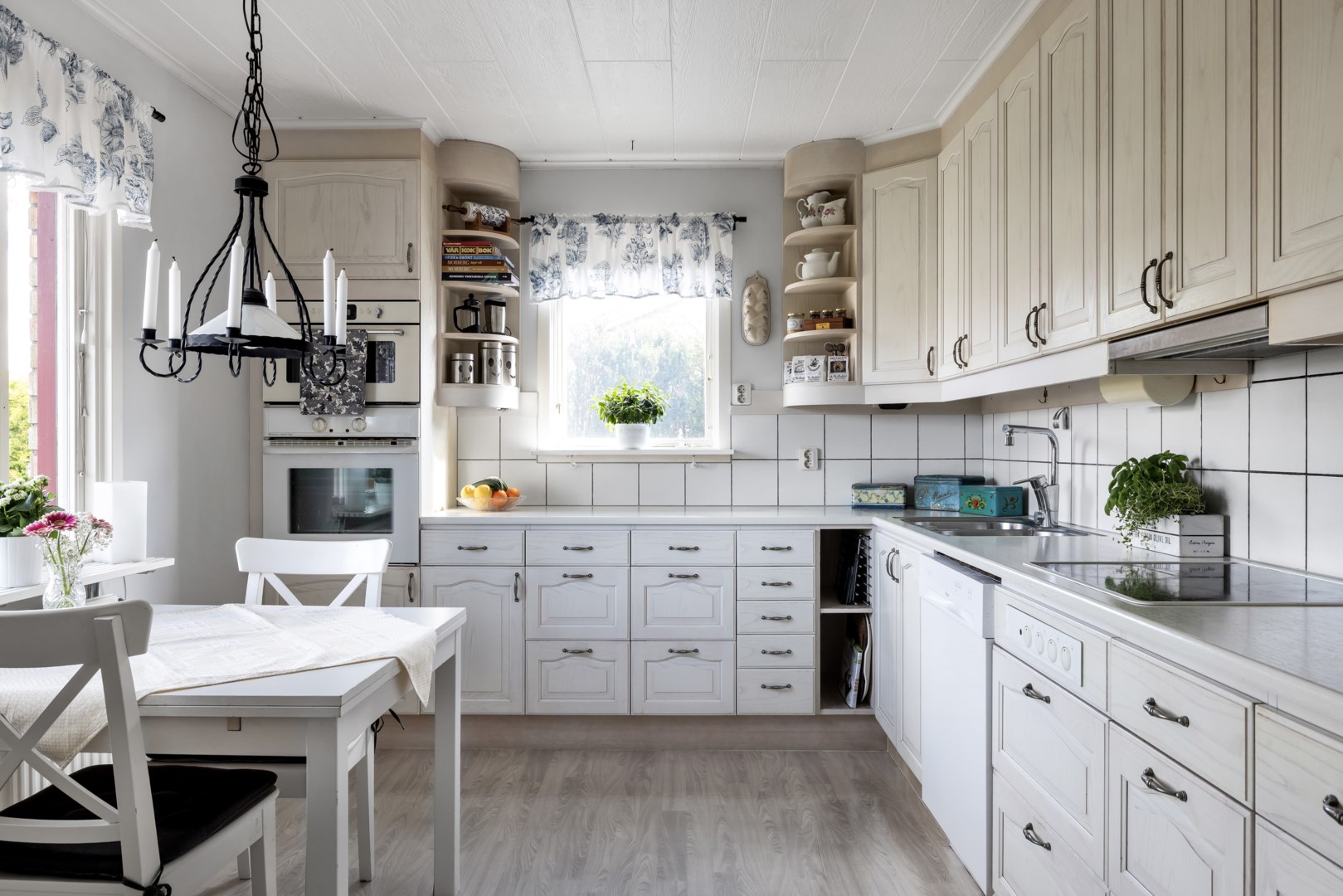 Bostadsbild från Spanargatan 7, Såld i Bärby Hage, Uppsala