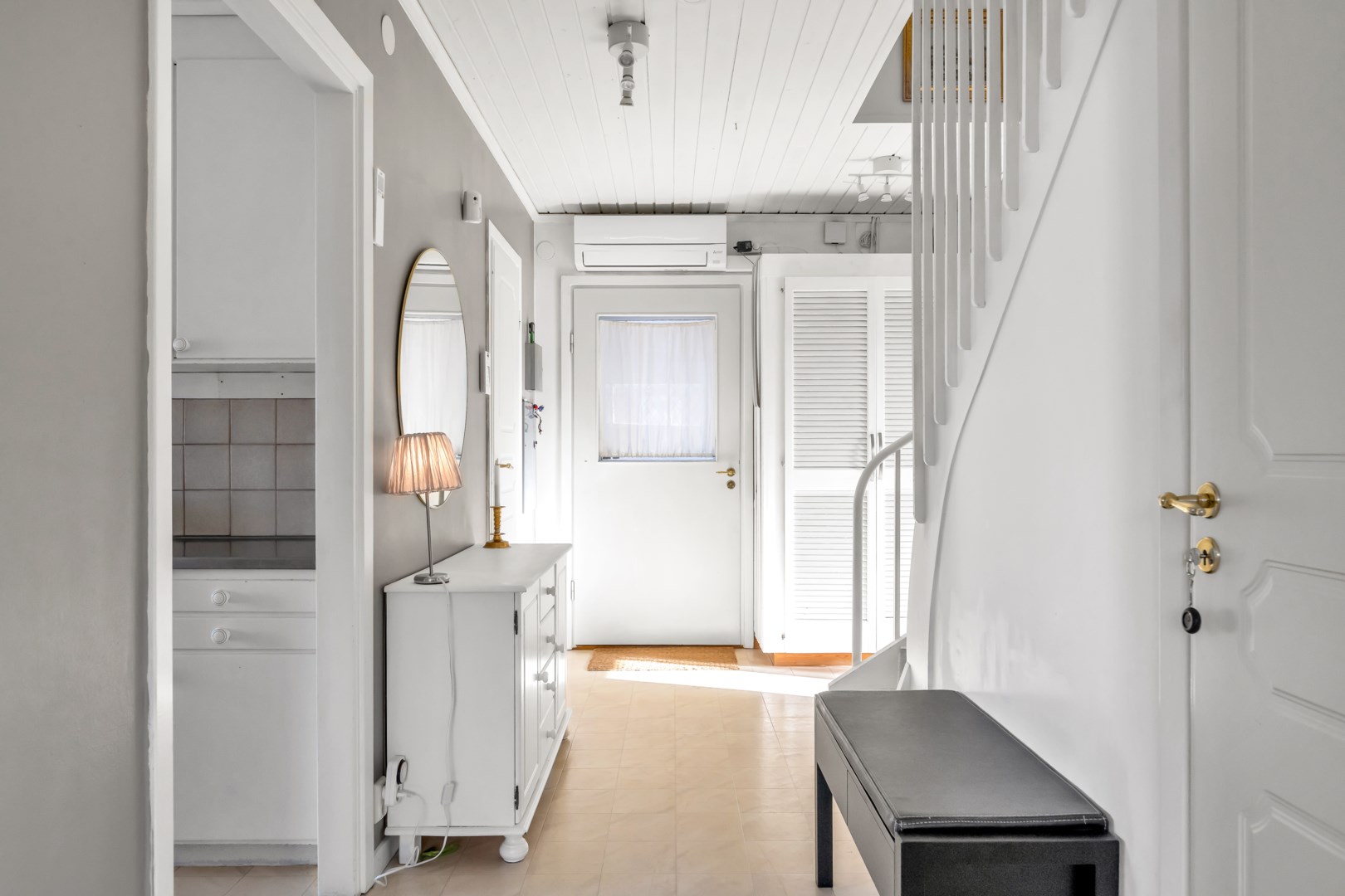 Bostadsbild från Gavelvägen 18, Såld i Storvreta, Uppsala