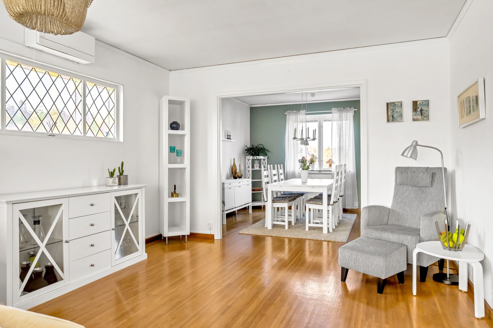 Bostadsbild från Gavelvägen 18, Såld i Storvreta, Uppsala