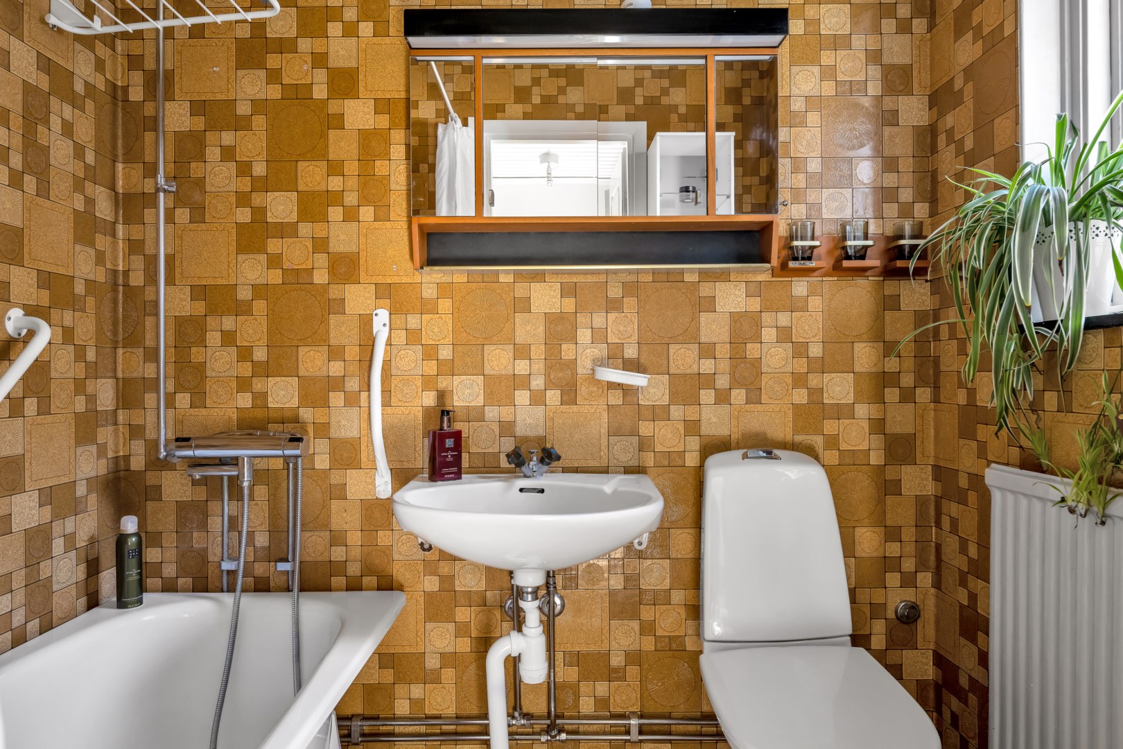 Bostadsbild från Gavelvägen 18, Såld i Storvreta, Uppsala