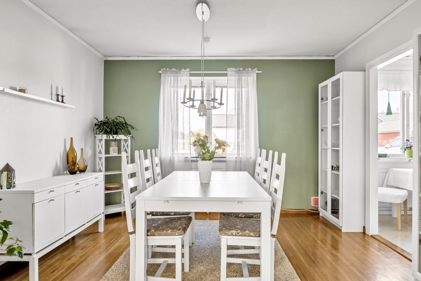 Bostadsbild från Gavelvägen 18, Såld i Storvreta, Uppsala