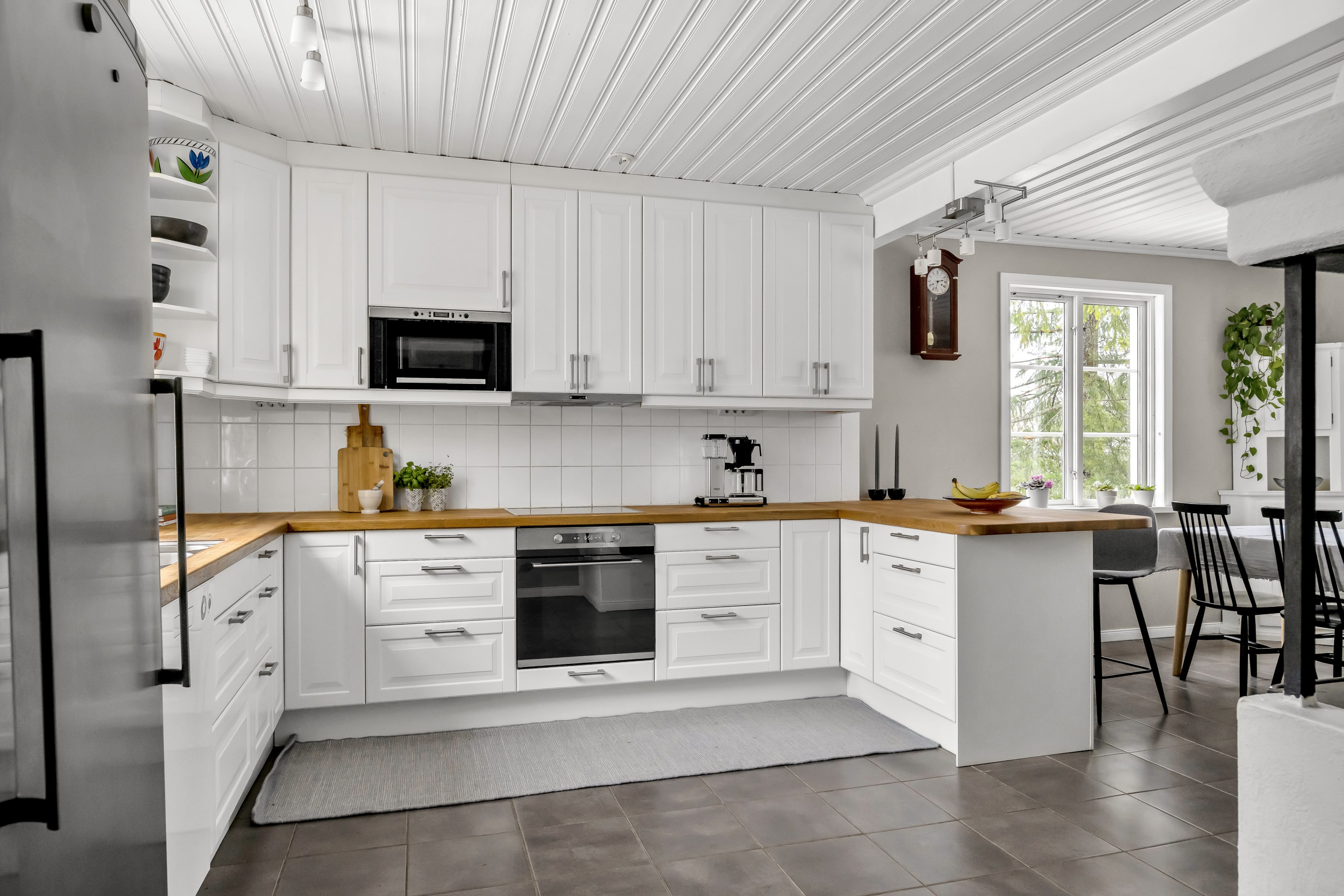 Bostadsbild från Hasselvägen 24, Såld i Storvreta, Uppsala