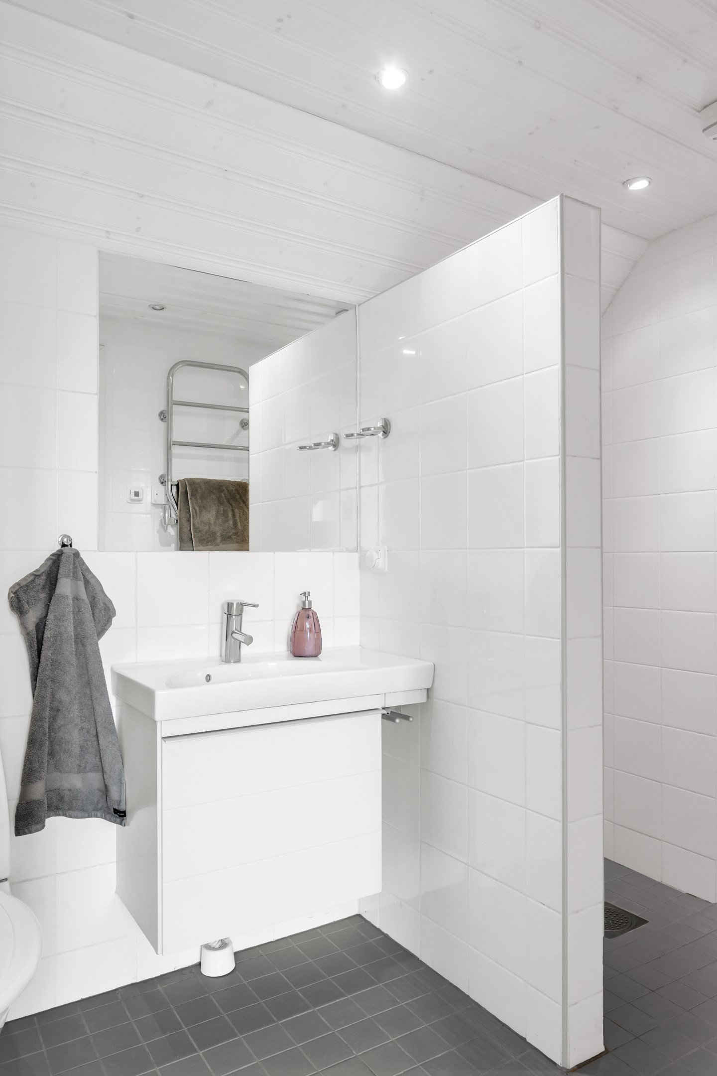 Bostadsbild från Hasselvägen 24, Såld i Storvreta, Uppsala