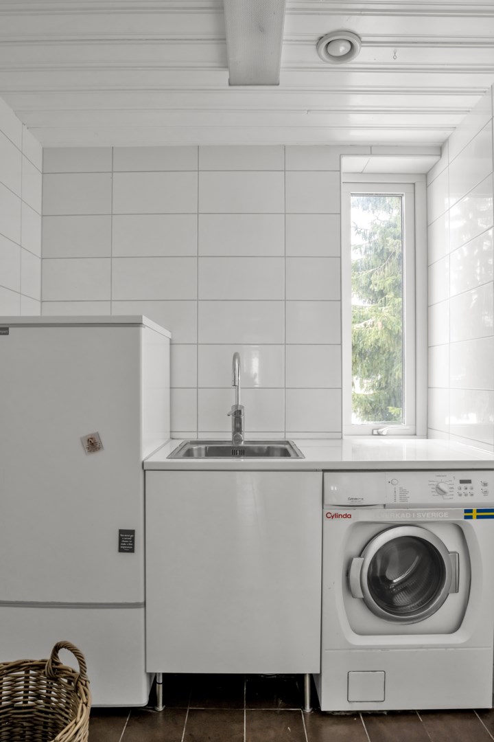 Bostadsbild från Hasselvägen 24, Såld i Storvreta, Uppsala