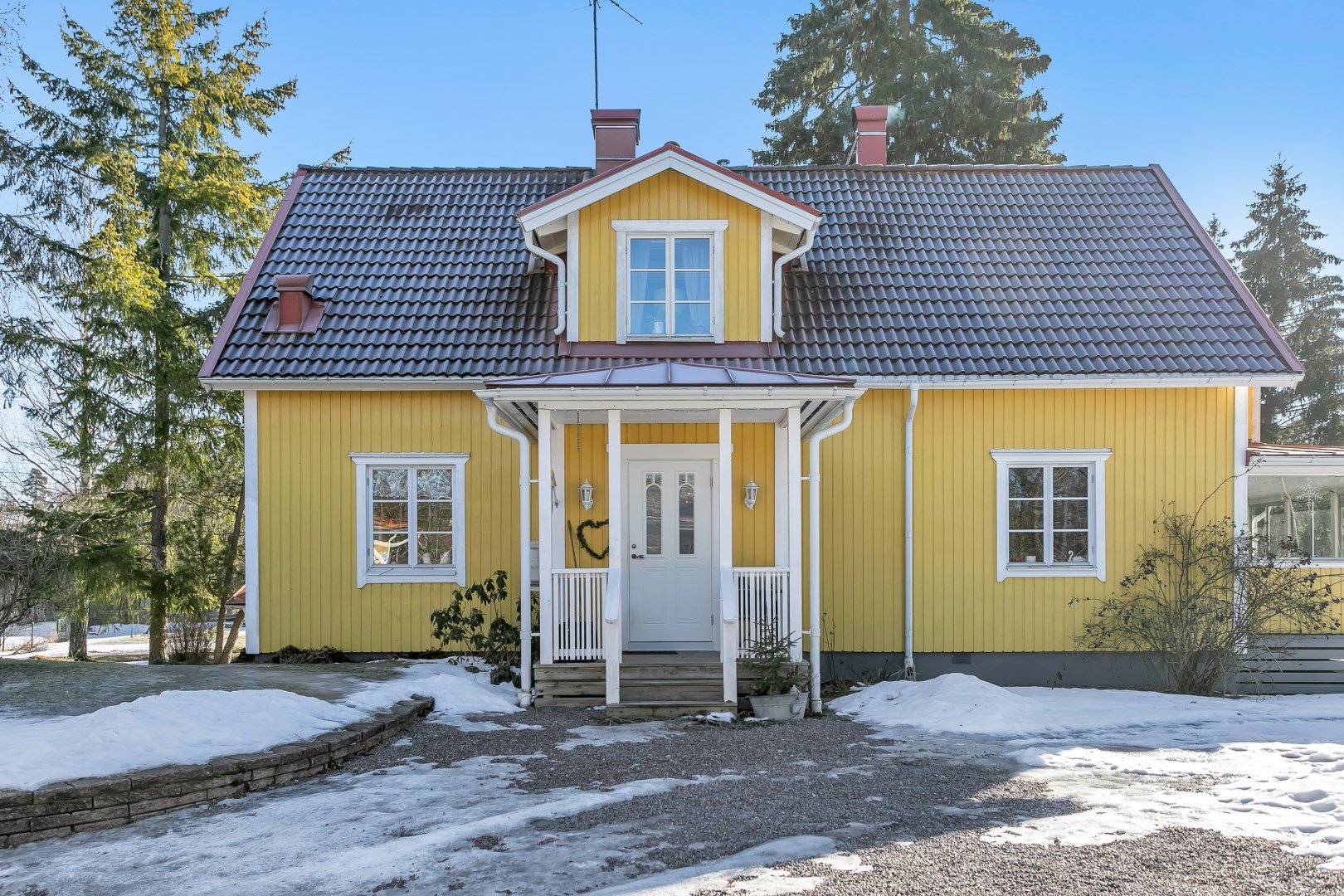 Bostadsbild från Hasselvägen 24, Såld i Storvreta, Uppsala